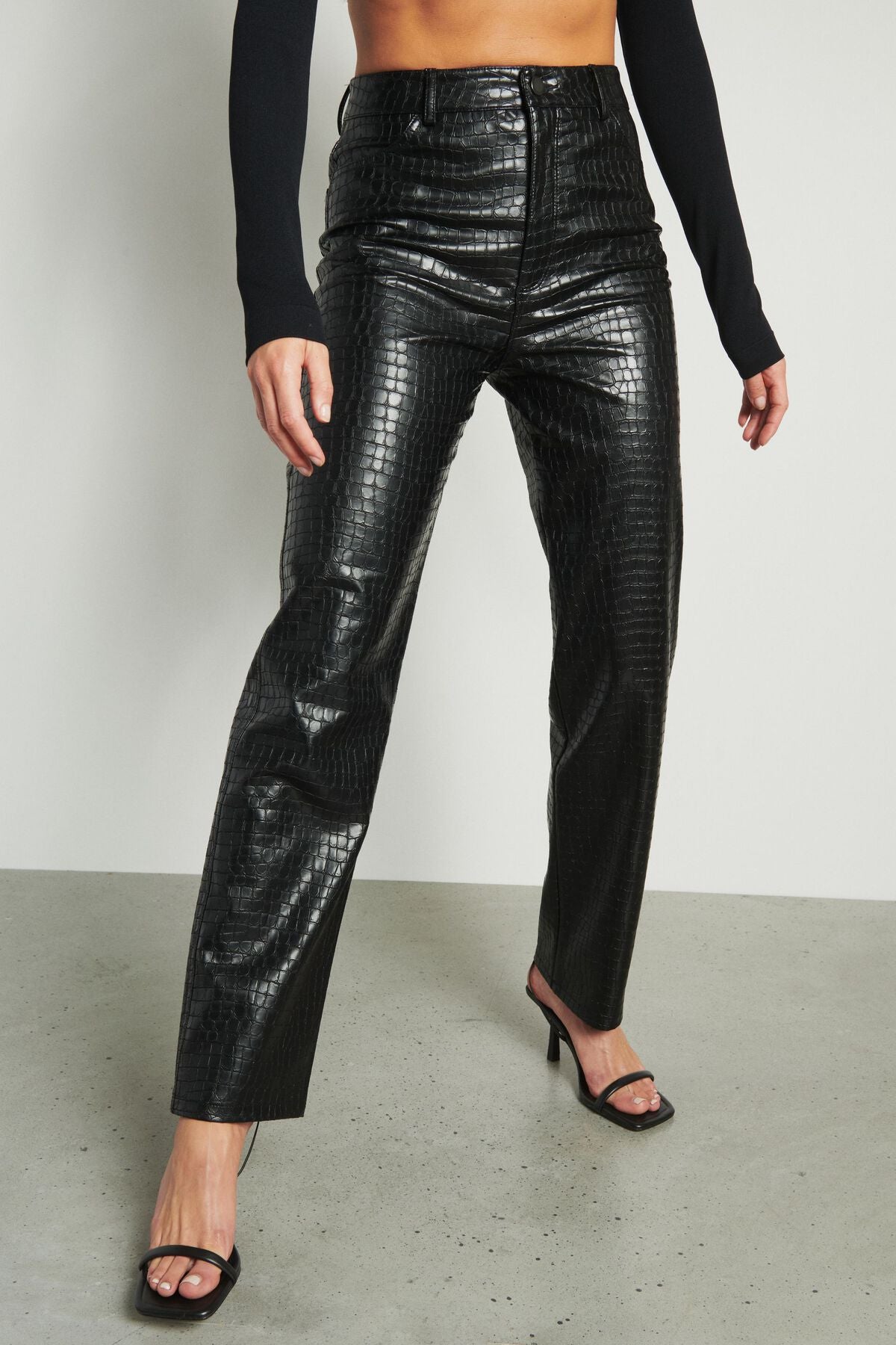 Dynamite Gisele Croco Faux Leather Pants sz 6.