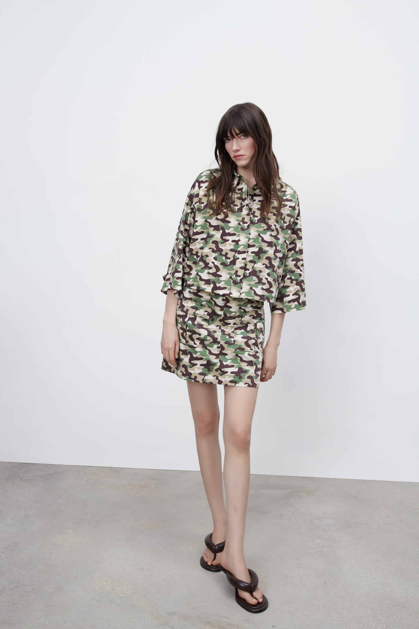 NWOT! Zara camo crop shirt. Fits XS-M