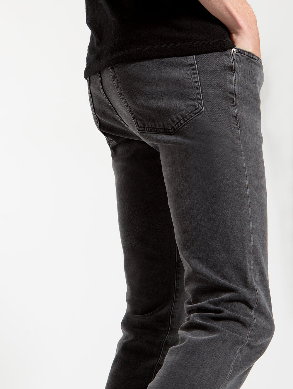NWT! Frame "L'Homme Skinny" sz 32