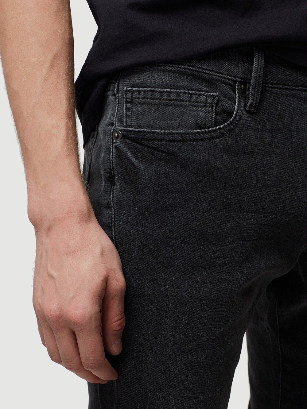 NWT! Frame "L'Homme Skinny" sz 32