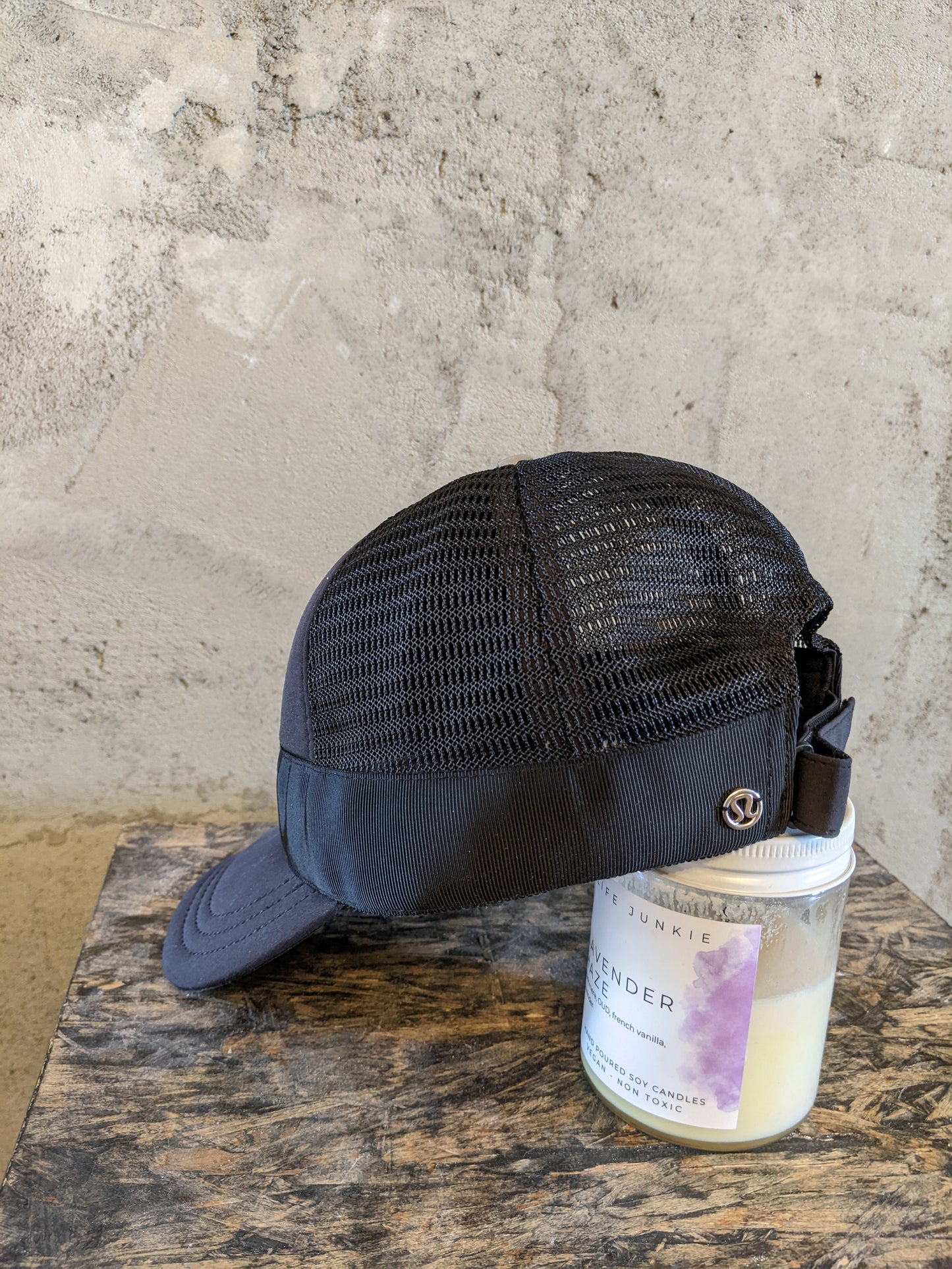 LULULEMON Limited Edition Seawheeze hat