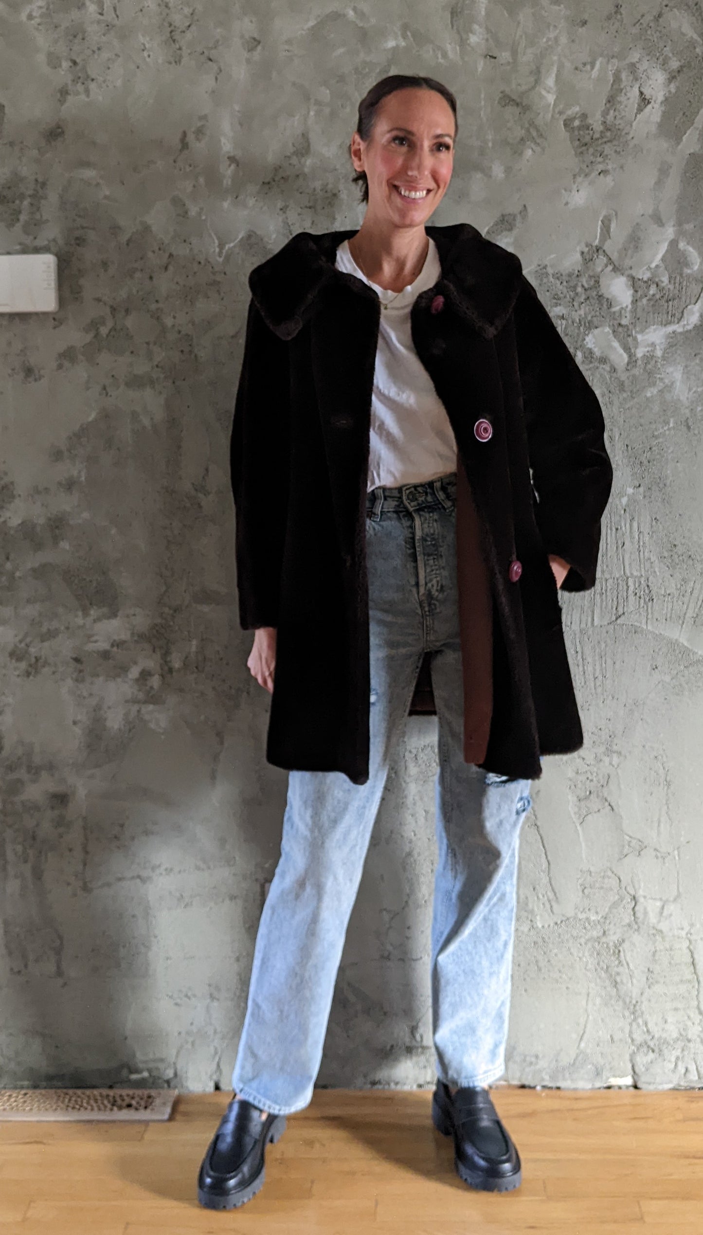 Vintage faux fur jacket. Fits like medium.
