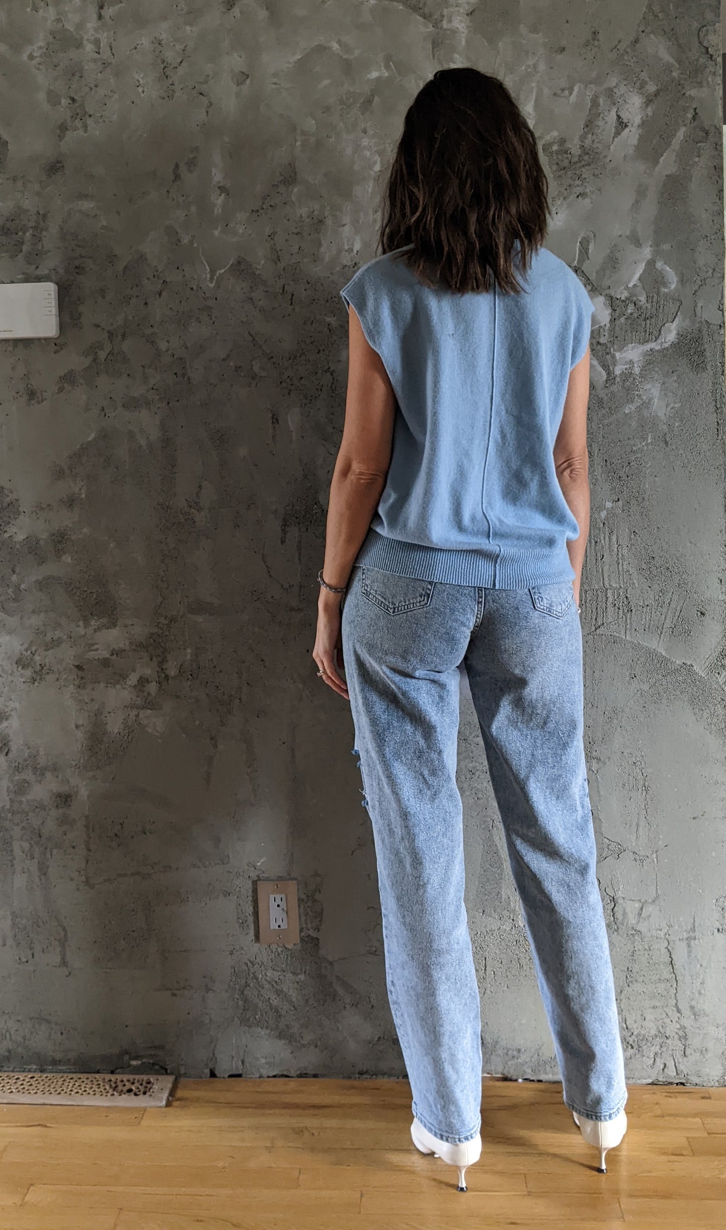360 cashmere 100% cashmere "Louise Sweater" sz S. (flexible fit)