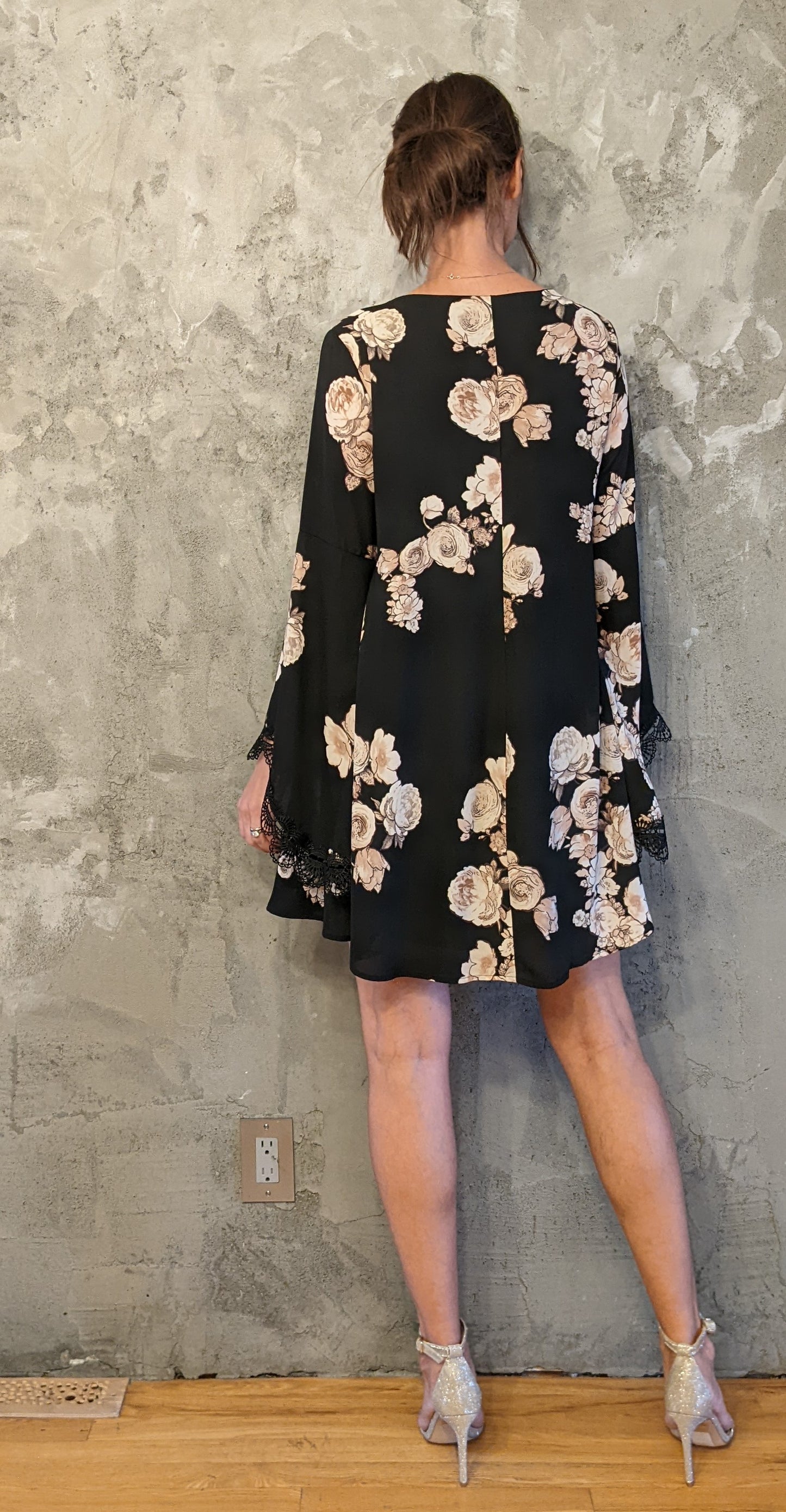 ASTR The Label Mini Dress with Bell Sleeves and Crochet Detail sz M