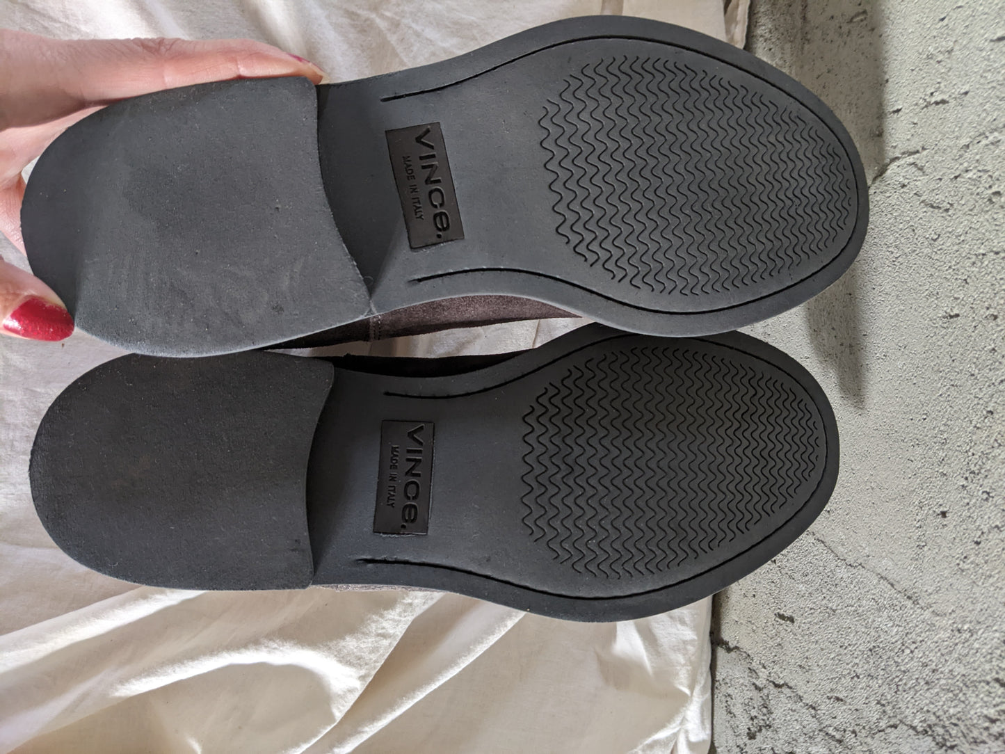 Vince grey suede Chelsea boots sz 9.5