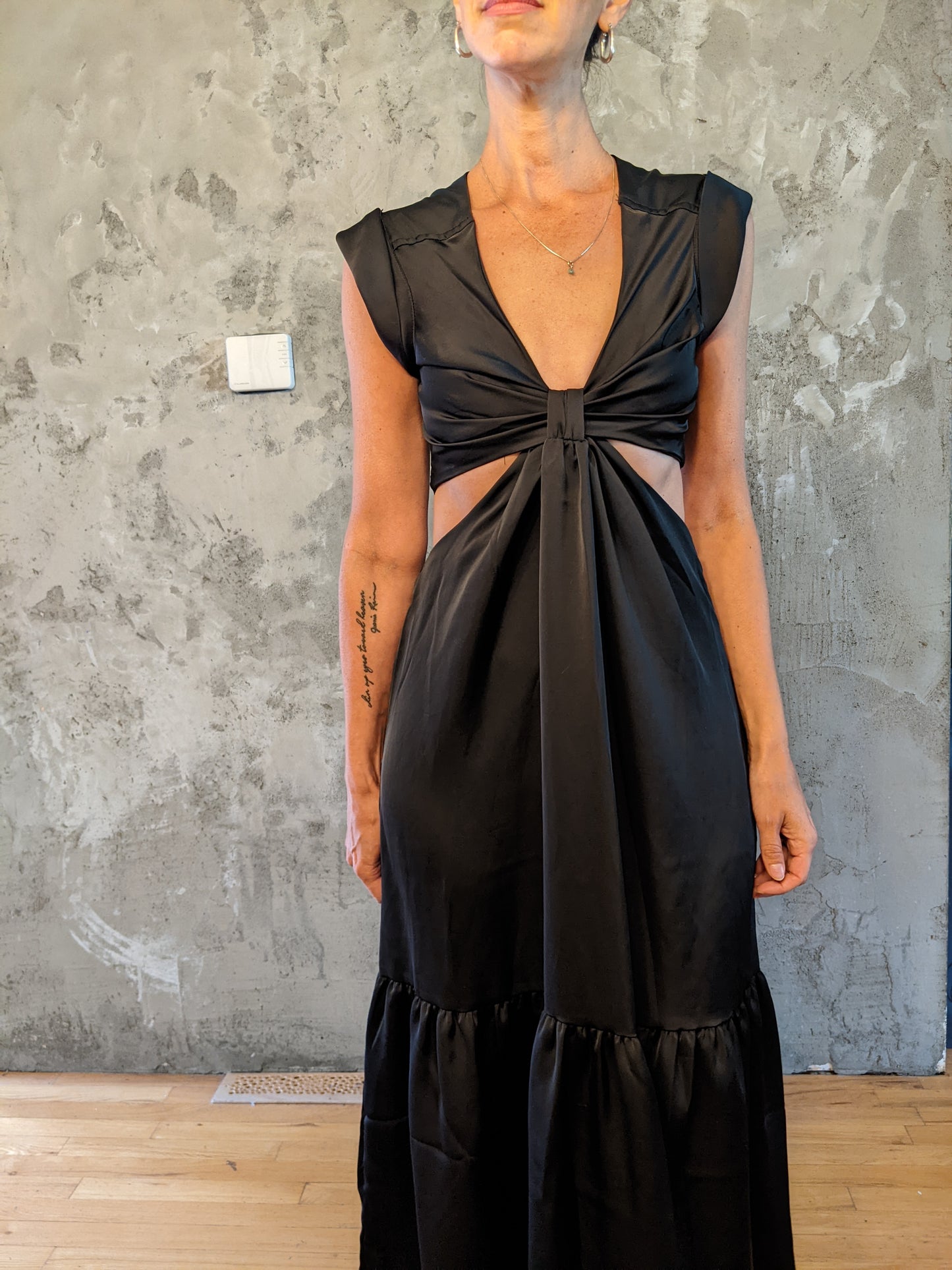 Jason Wu Waist Cutout Cuffed Sleeve V-Neck Satin Dress sz XS