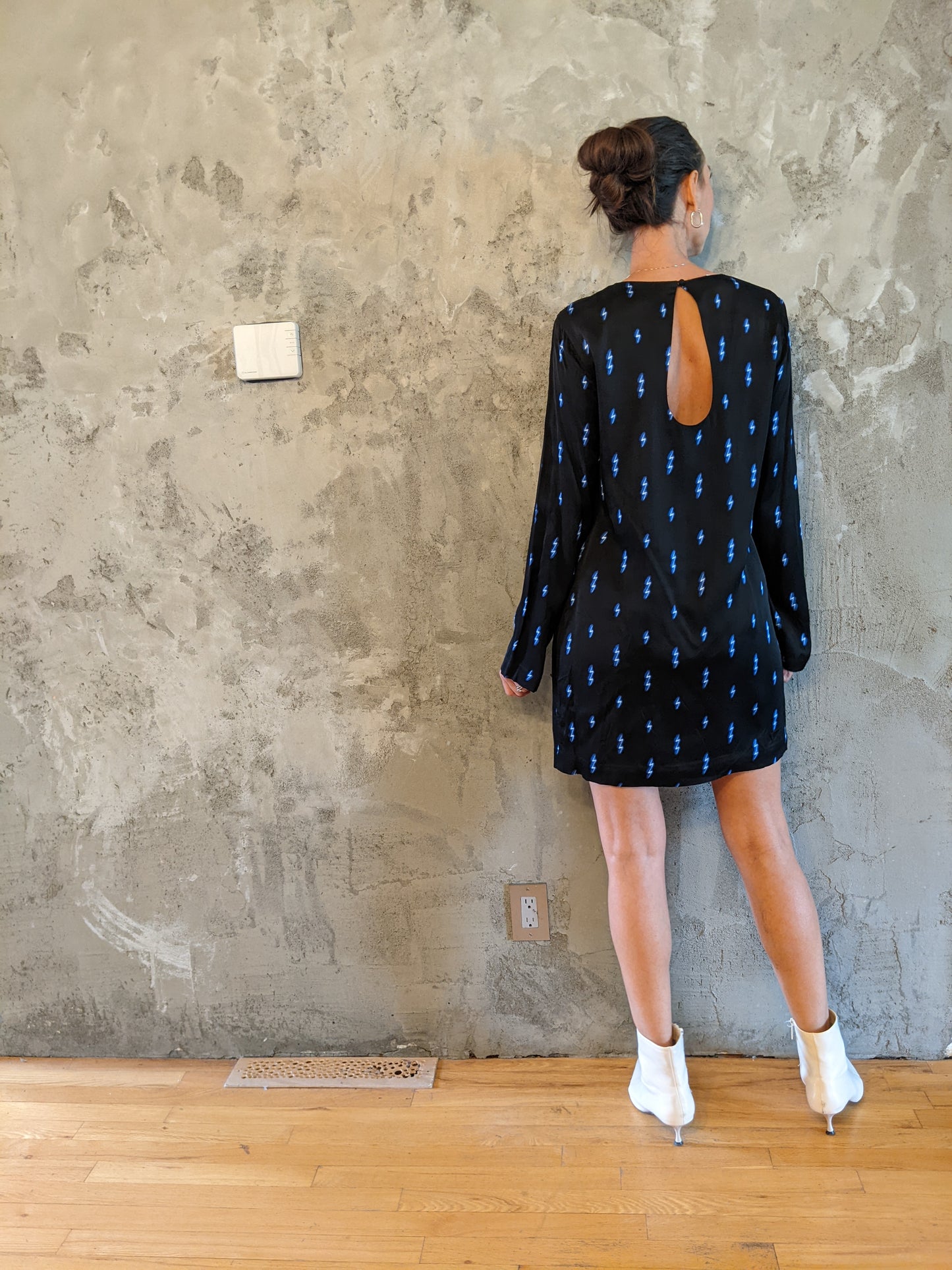 EQUIPMENT "Angelisa" lightning bolt dress sz M