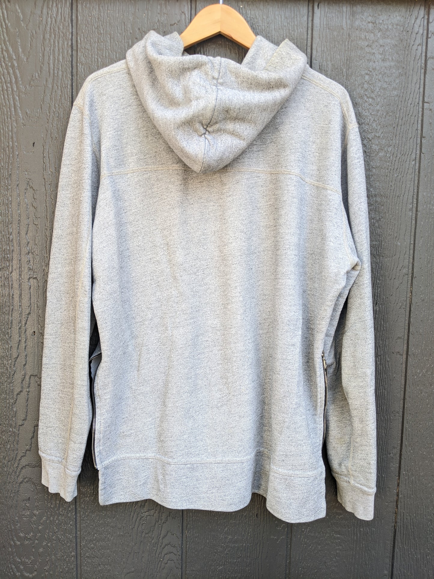 John Elliott
Villain Hooded pullover sweatshirt sz 4 (XL, slim fit) light grey