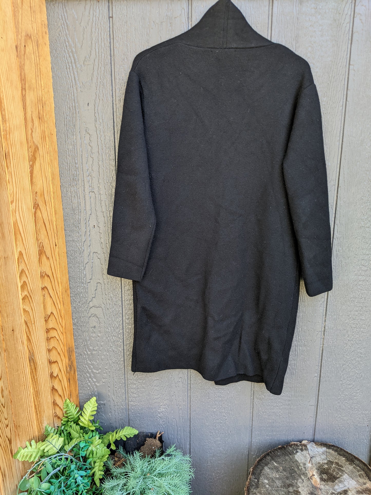Pistache made in Italy black long sweater jacket cardigan. S/M
