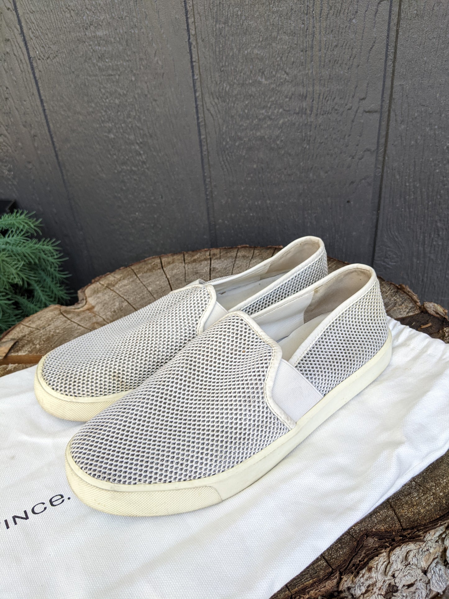 Vince slip on shoes sz 6.5