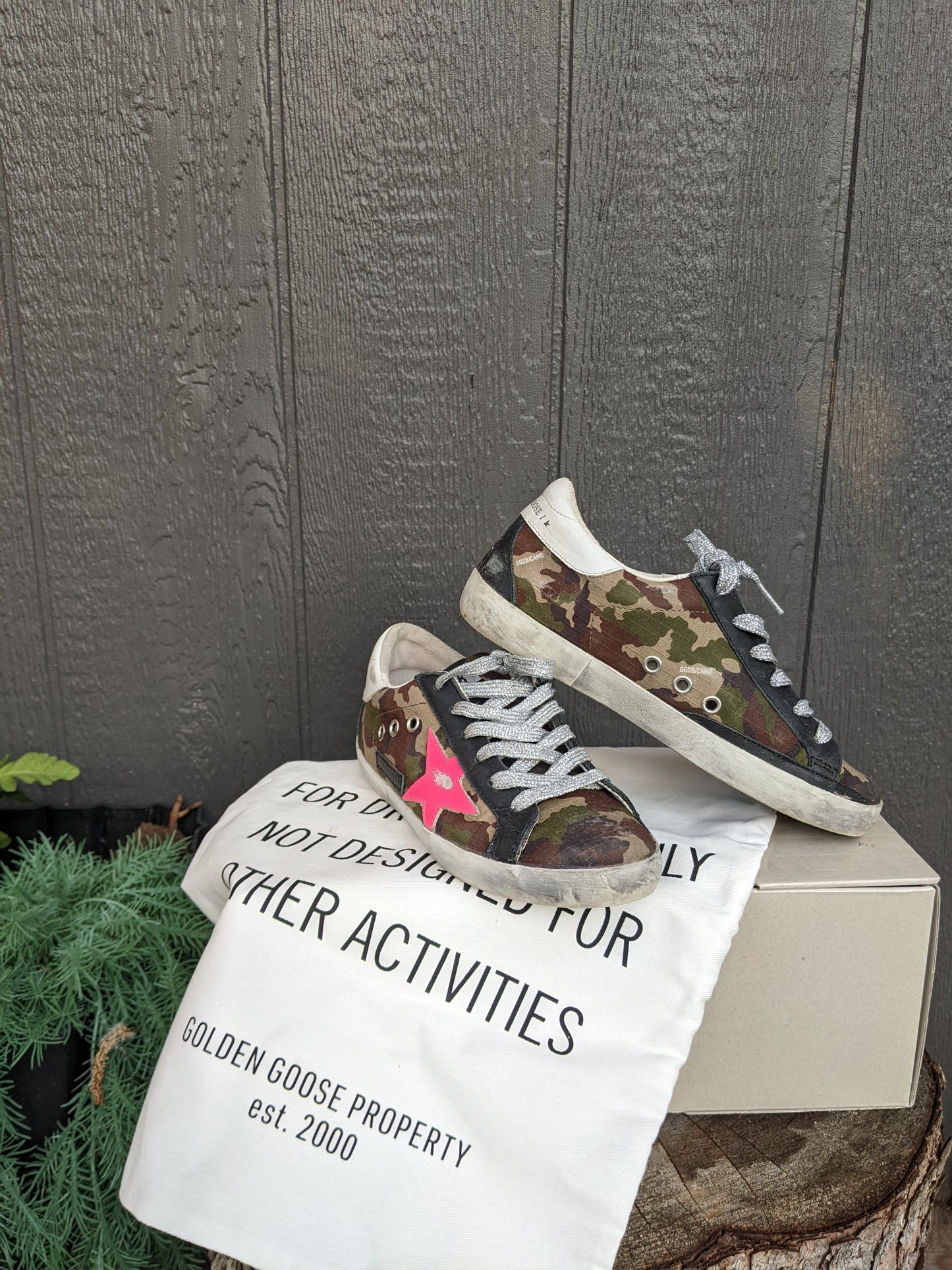 GOLDEN GOOSE Super-Star leather-trimmed camouflage sneakers sz 35