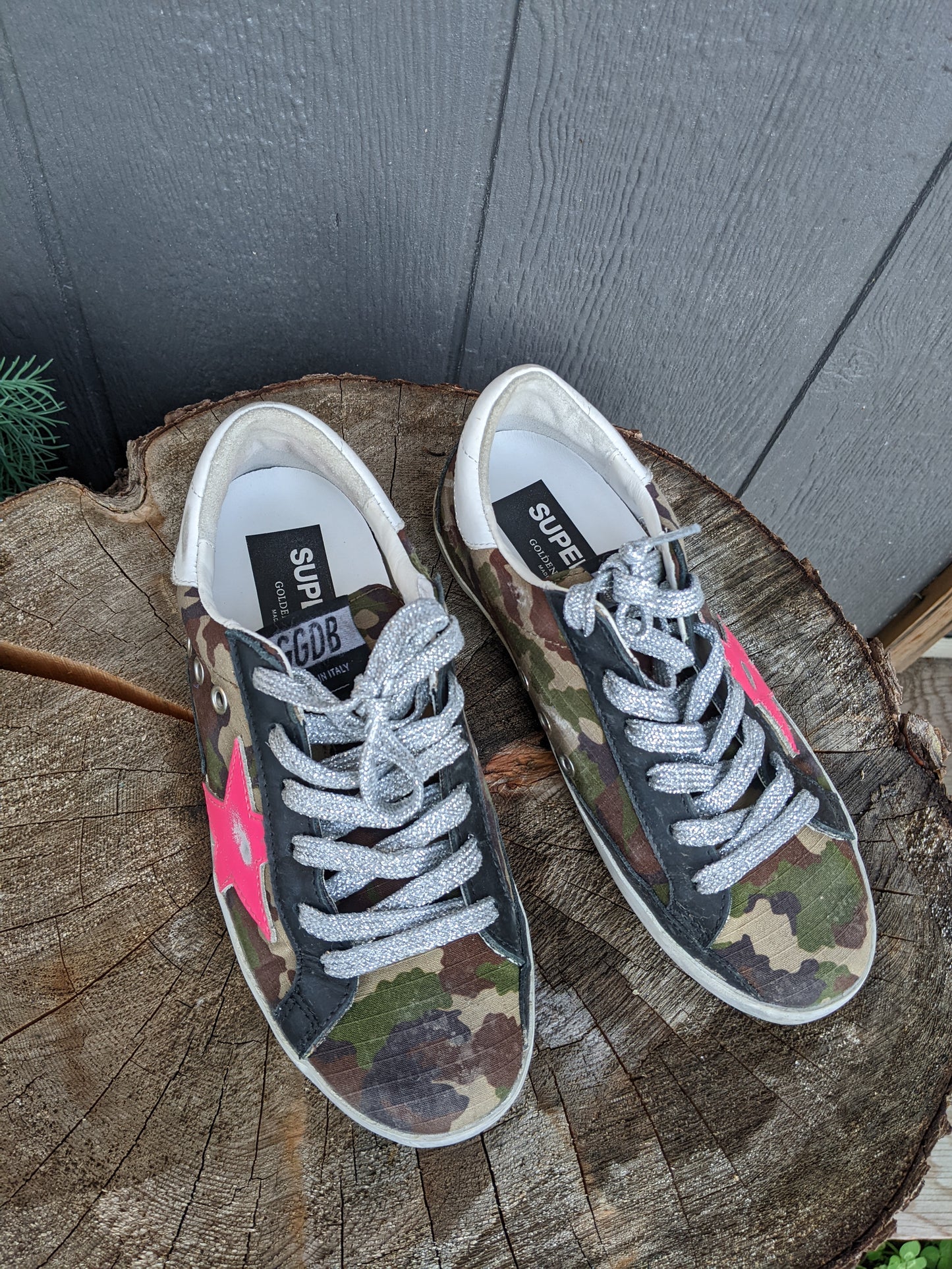 GOLDEN GOOSE Super-Star leather-trimmed camouflage sneakers sz 35