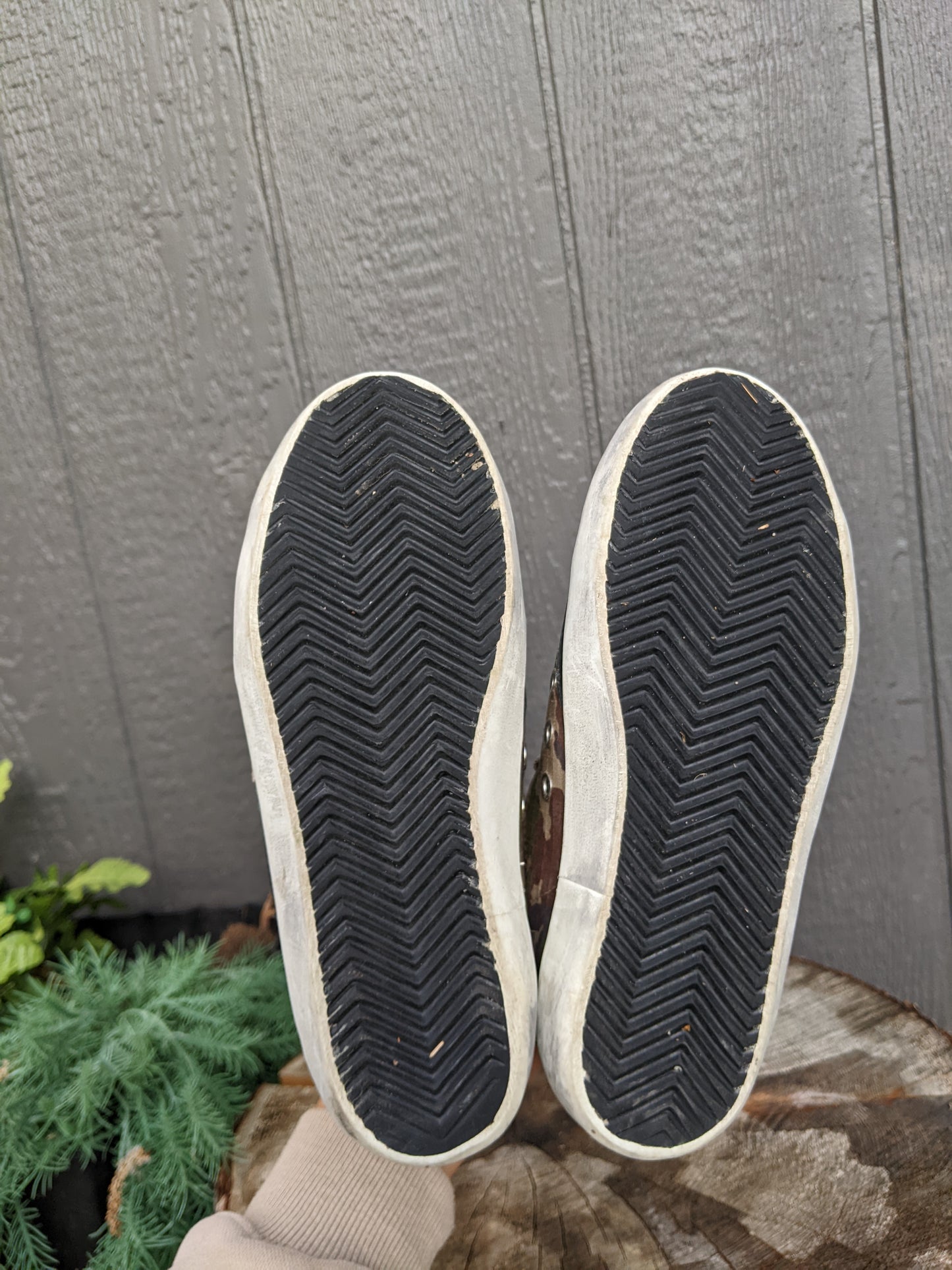 GOLDEN GOOSE Super-Star leather-trimmed camouflage sneakers sz 35