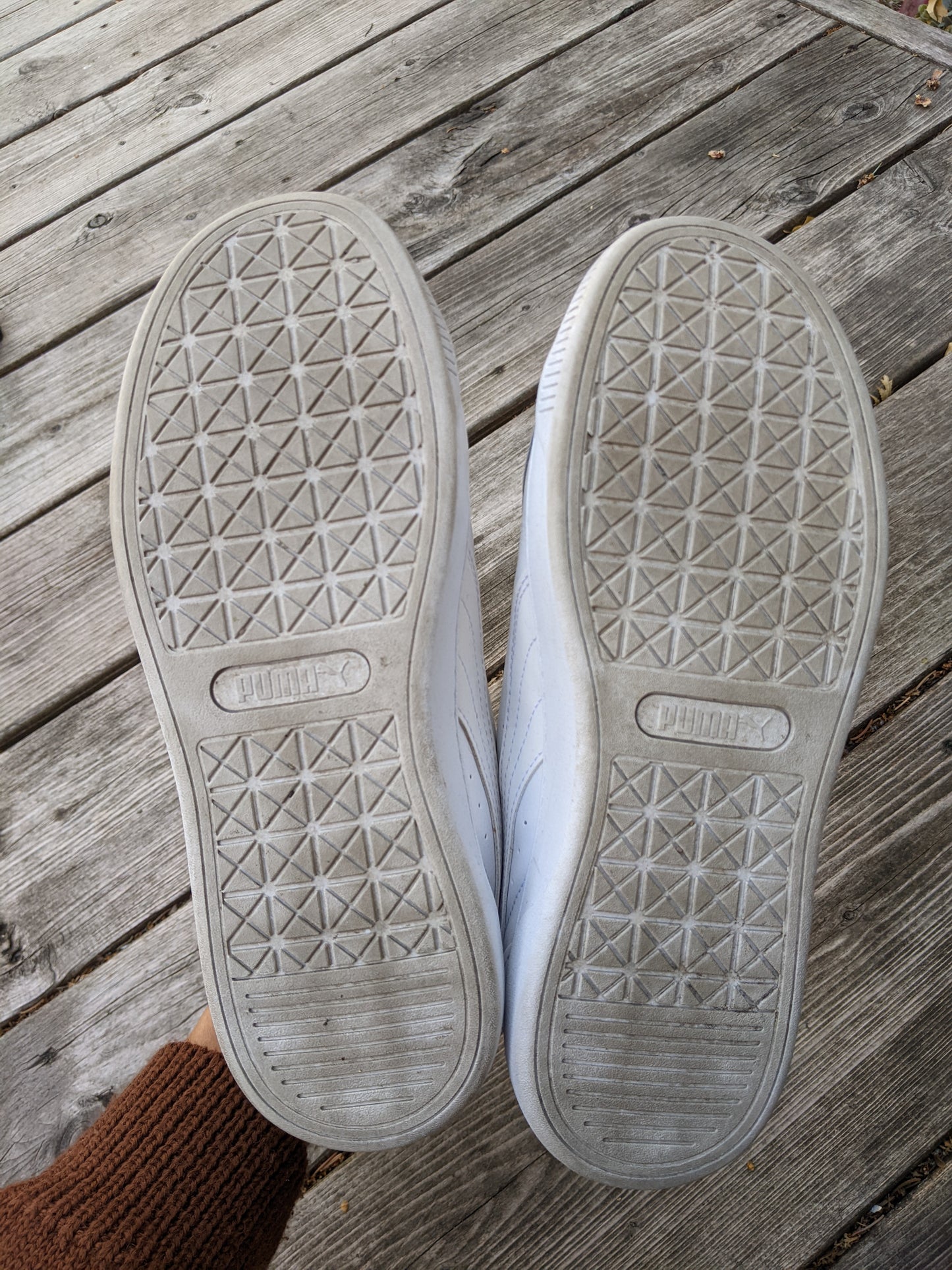 PUMA Vikky white sneakers sz 7.5