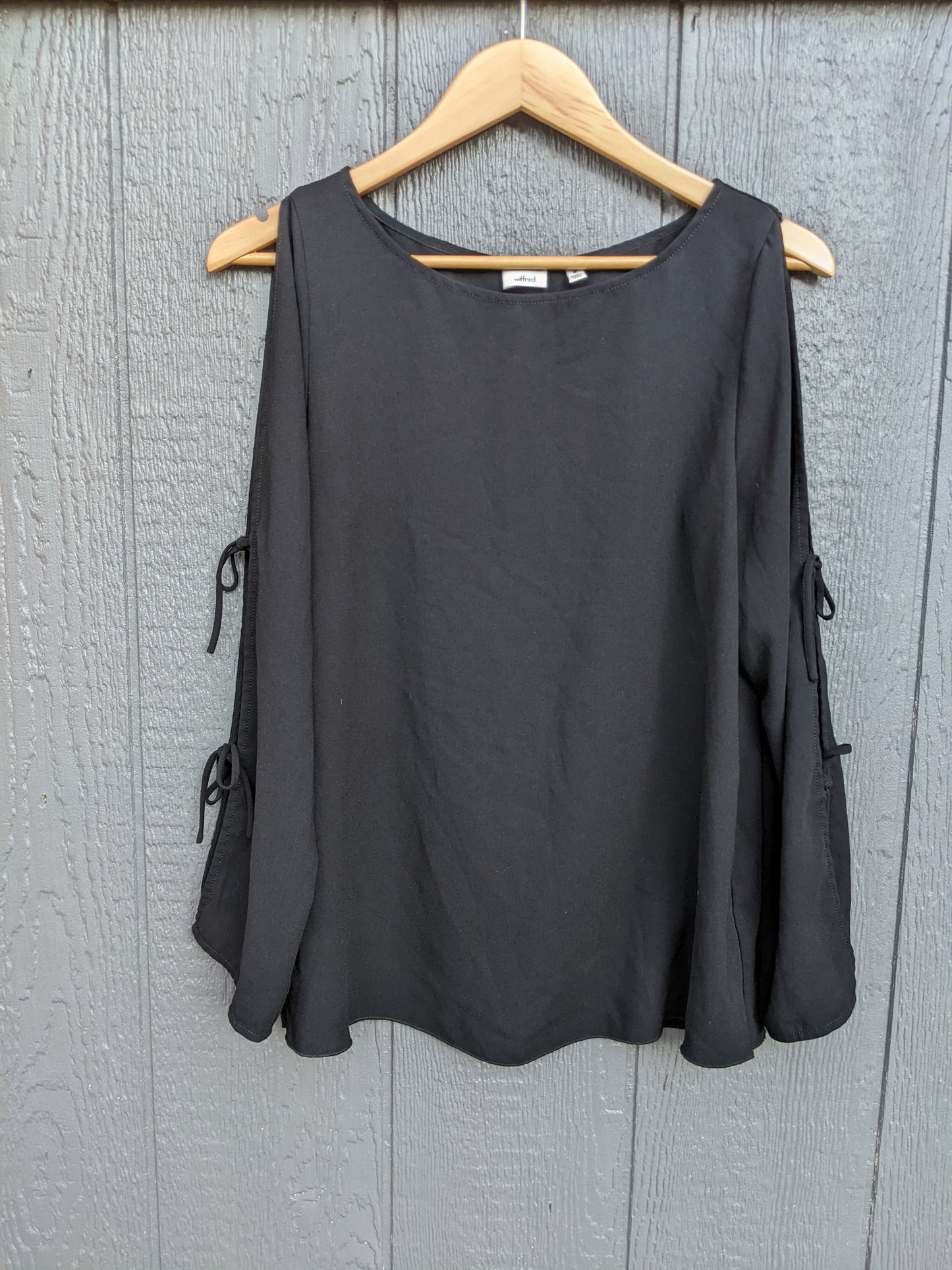 Wilfred black Pozzi blouse sz M