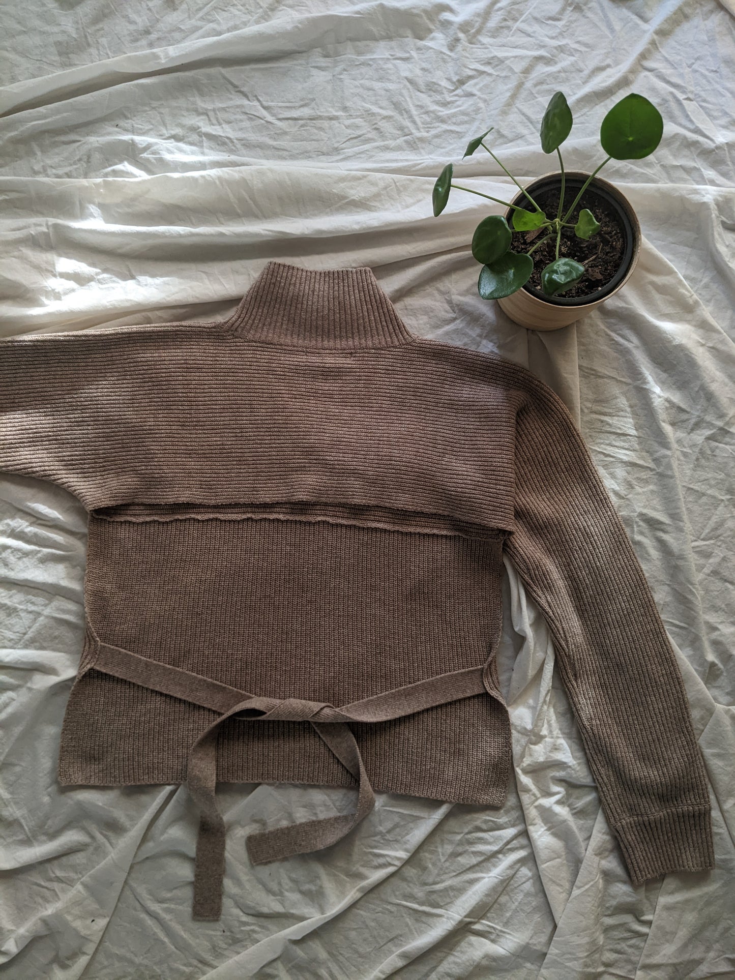Le 17 September Open back Ribbed Knit Sweater sz M