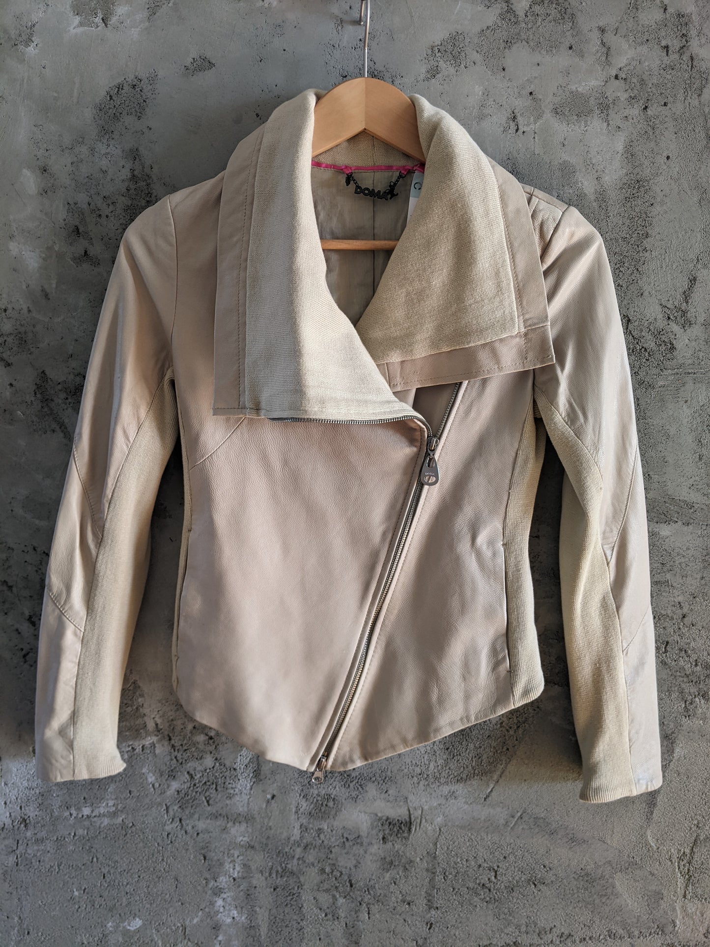 DOMA genuine leather jacket sz S.