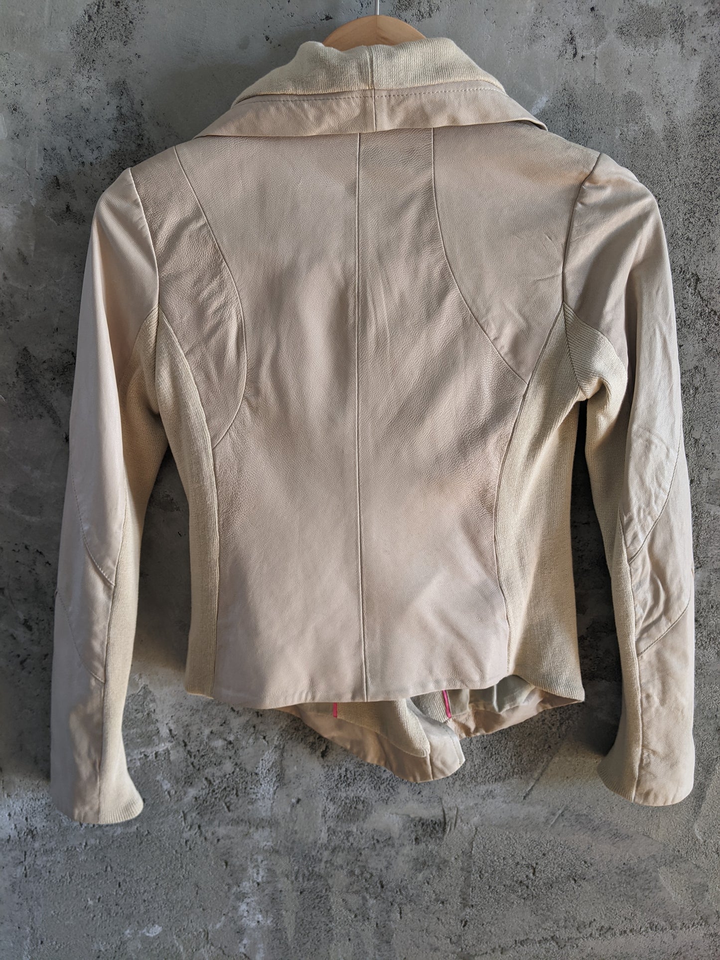 DOMA genuine leather jacket sz S.