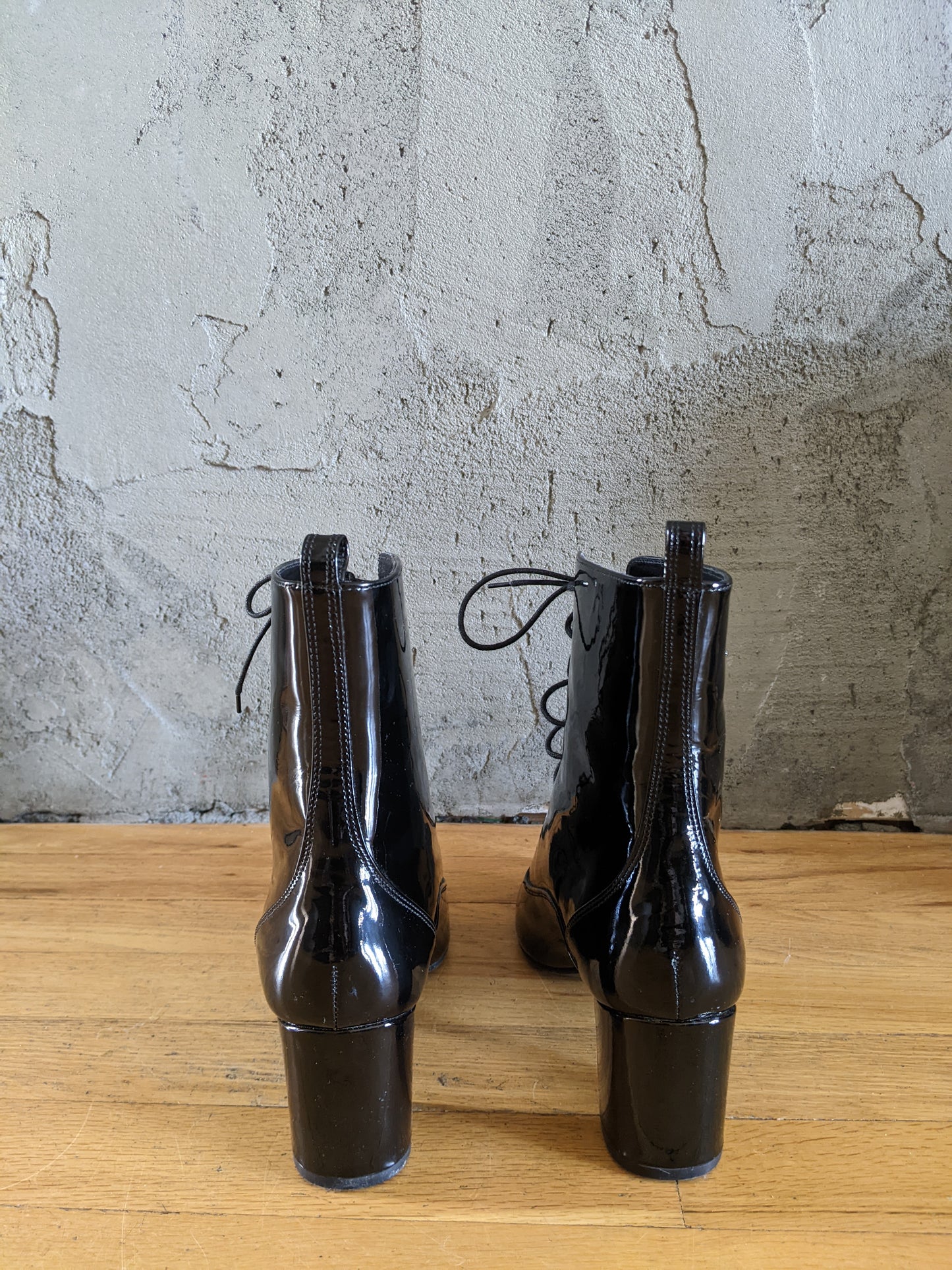 Uterque patent boots sz 38 (7.5-8)