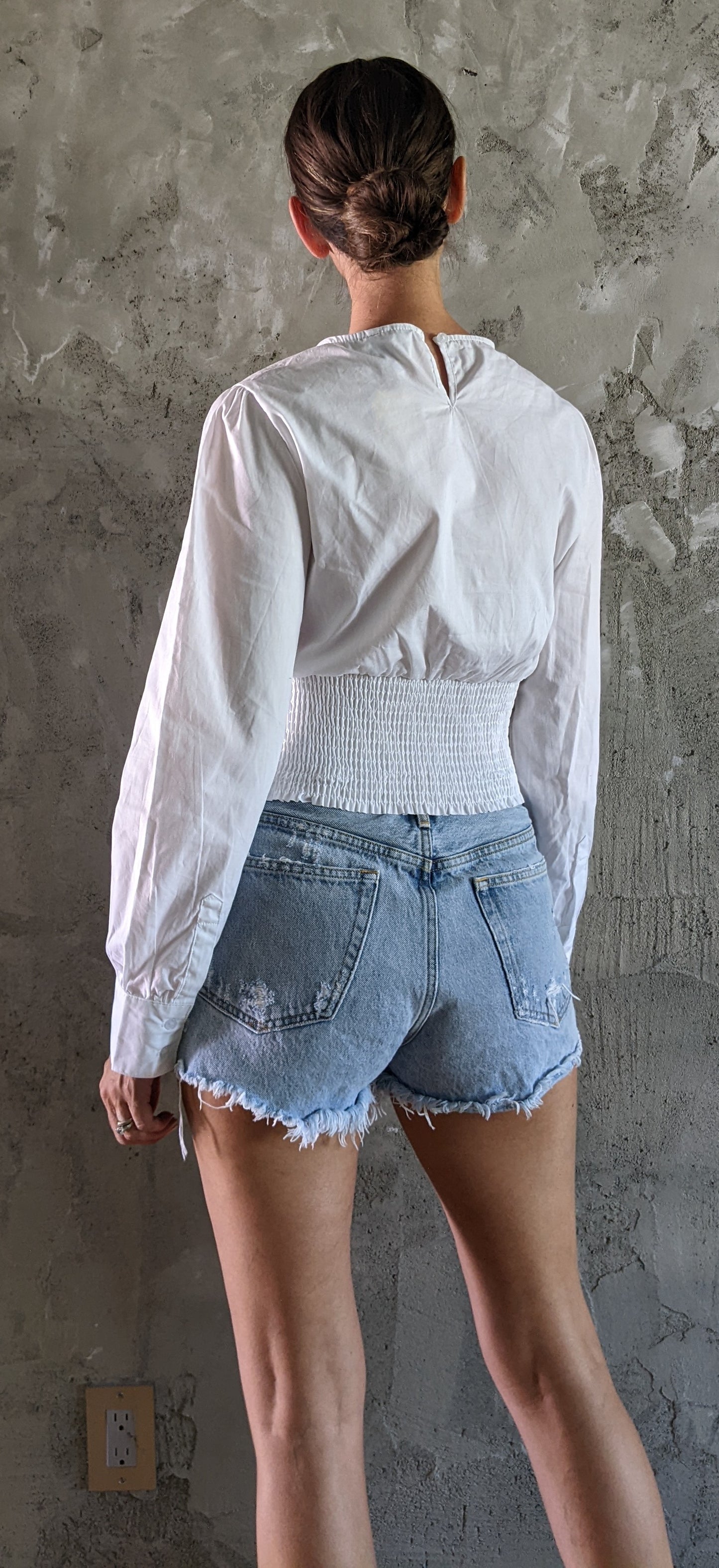 NWT! Streetwear white cotton top sz S