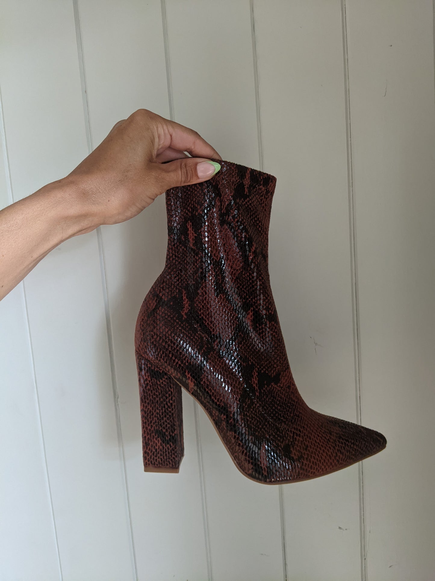 Raye "Fang Booties" sz 8
