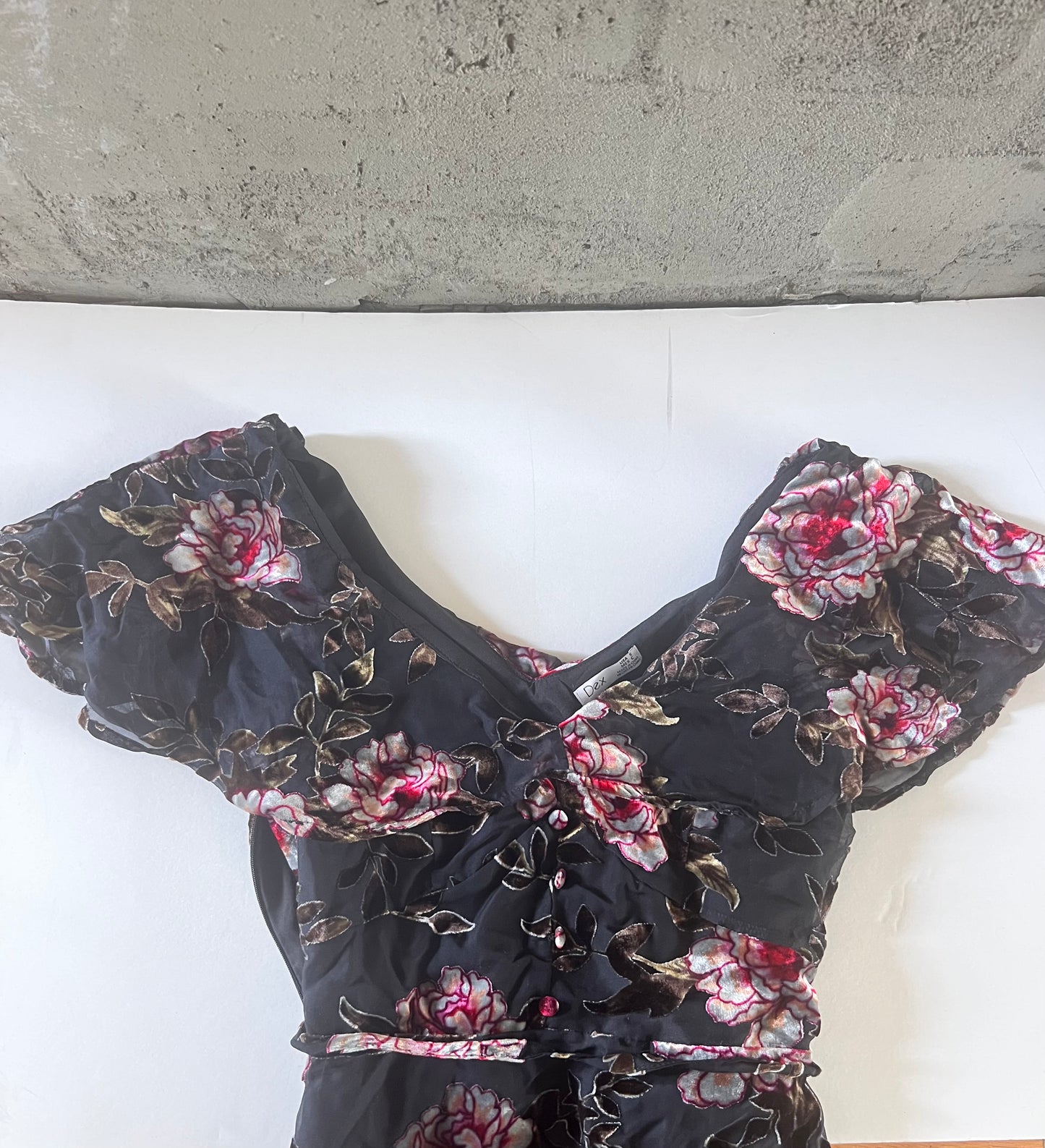 NWT! Dex “Velvet Rose” dress size XS/S