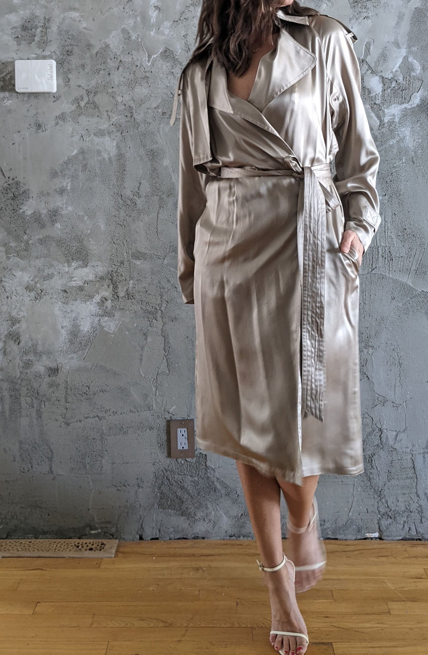Designer! Krisvanassche trench style silk wrap dress size 40. (Wrap style very flexible for fit!)