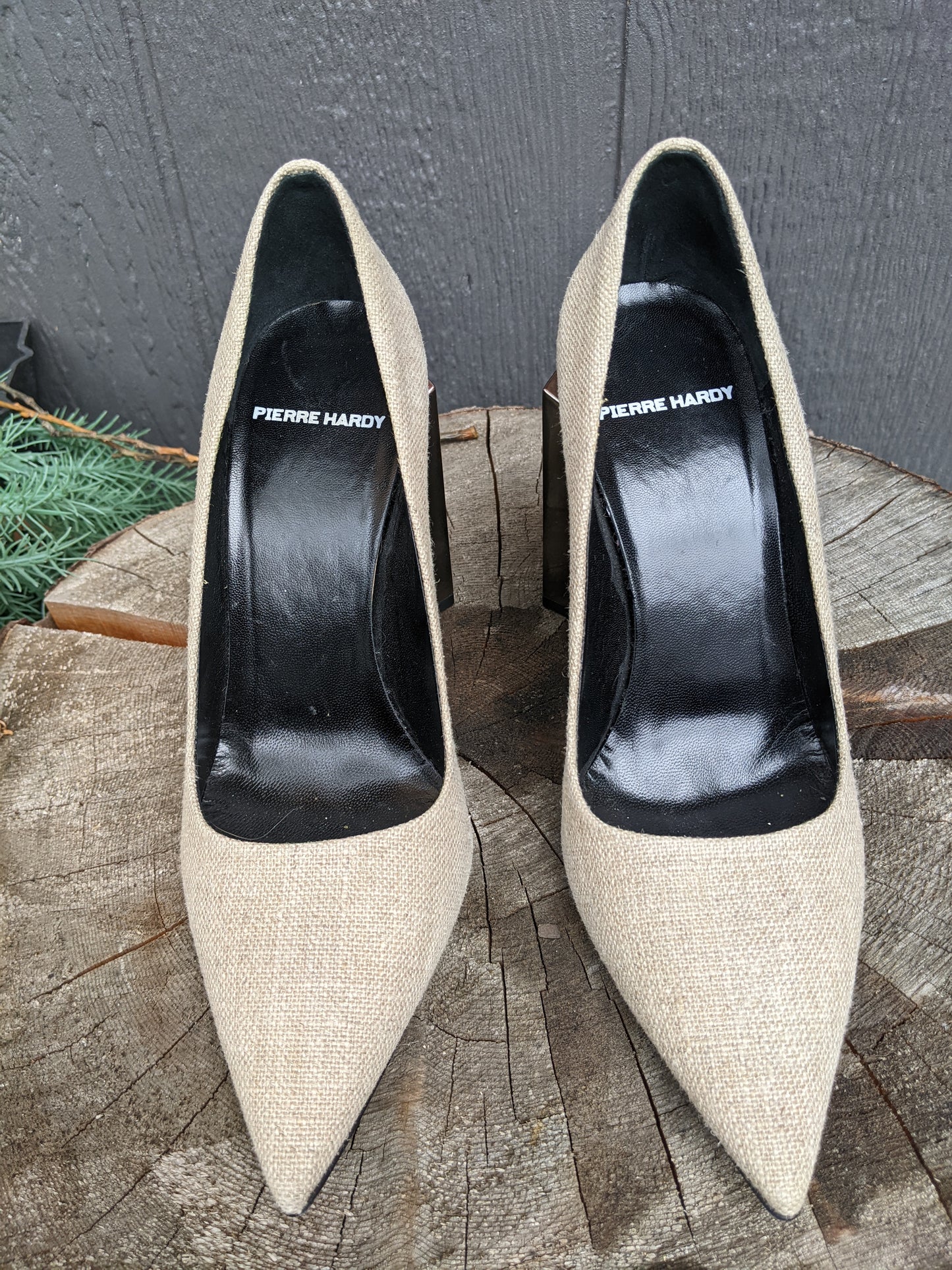 Pierre Hardy structural pumps sz 37