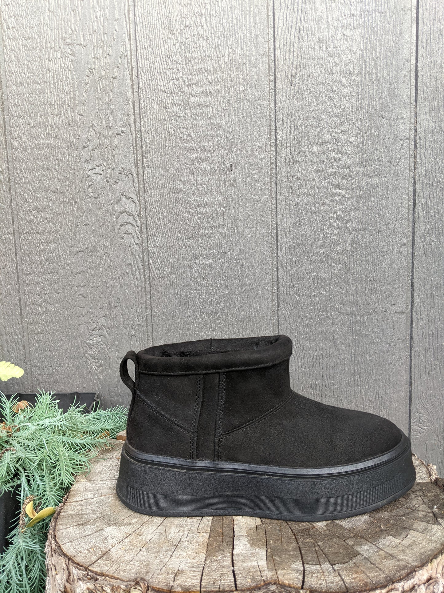 NWOT! Zara sz 39