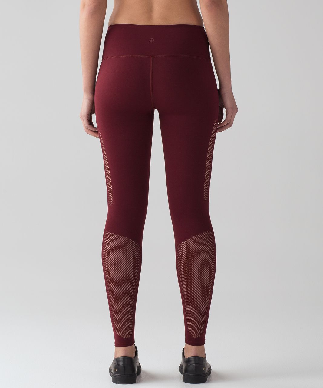 Lululemon Reveal 7/8 Tight
Deep Rouge sz S