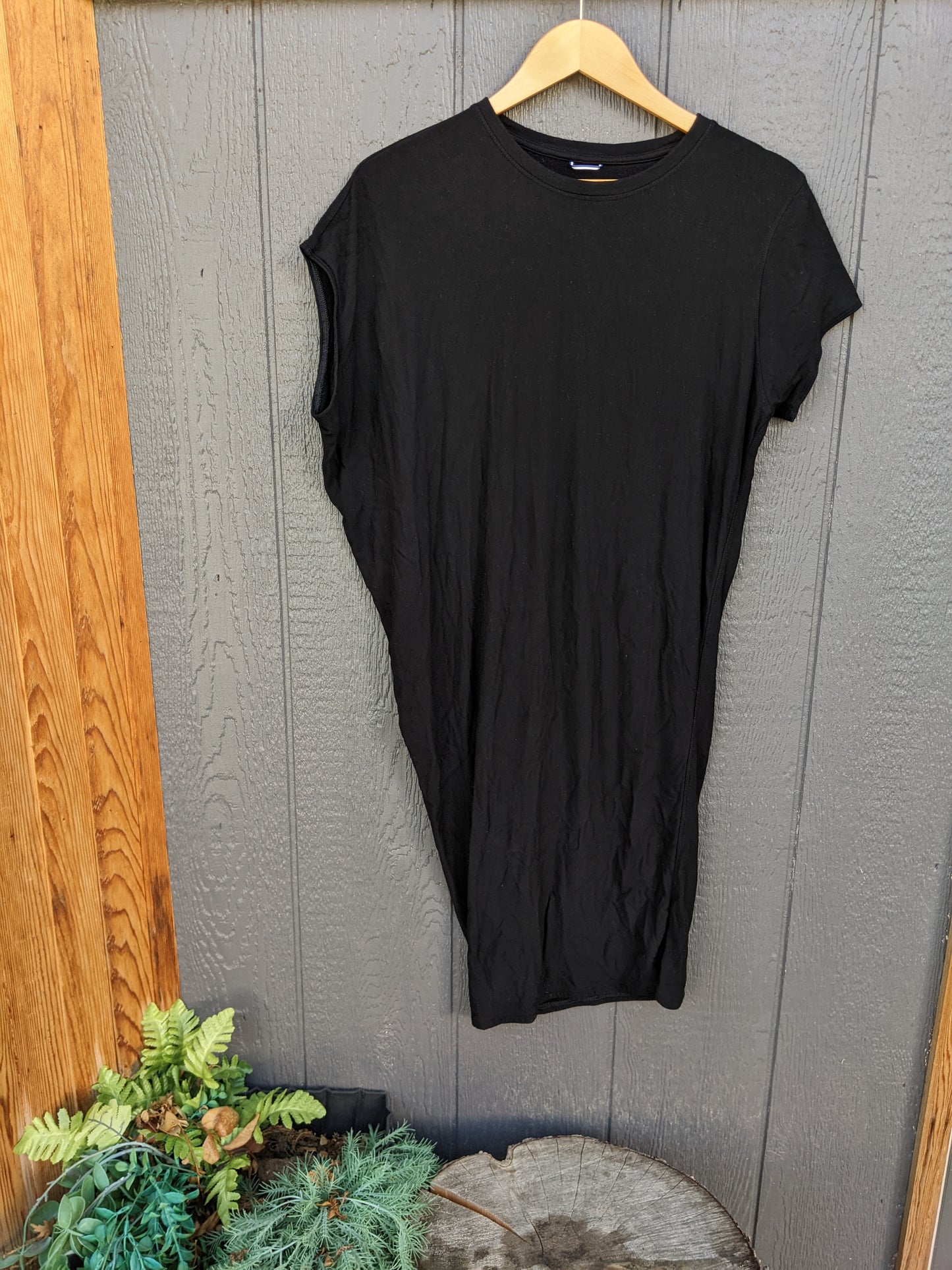 Kit + Ace "Wave dress". Fits S-L
