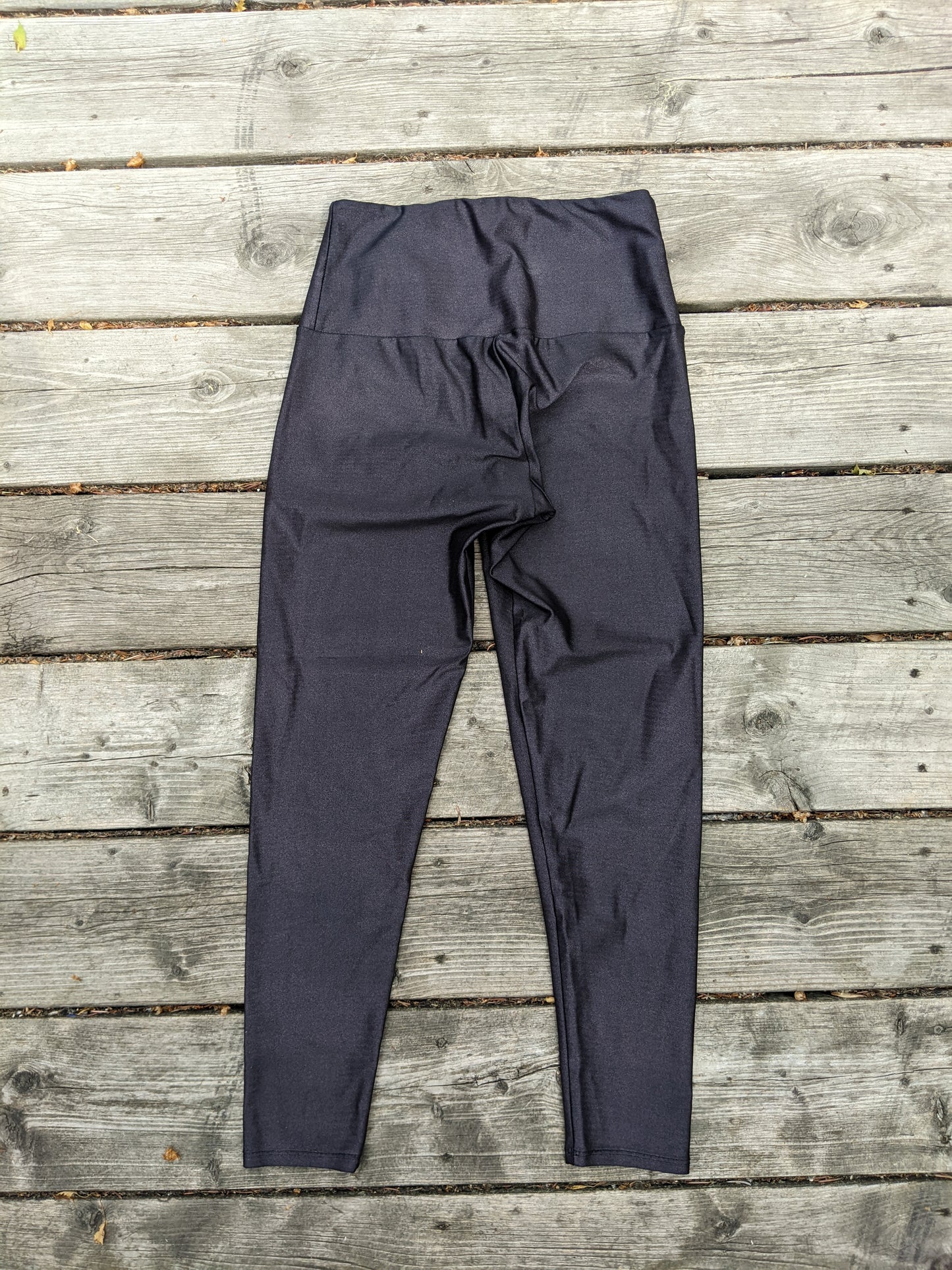 Onzie Flow Shimmer leggings sz XS in GREY