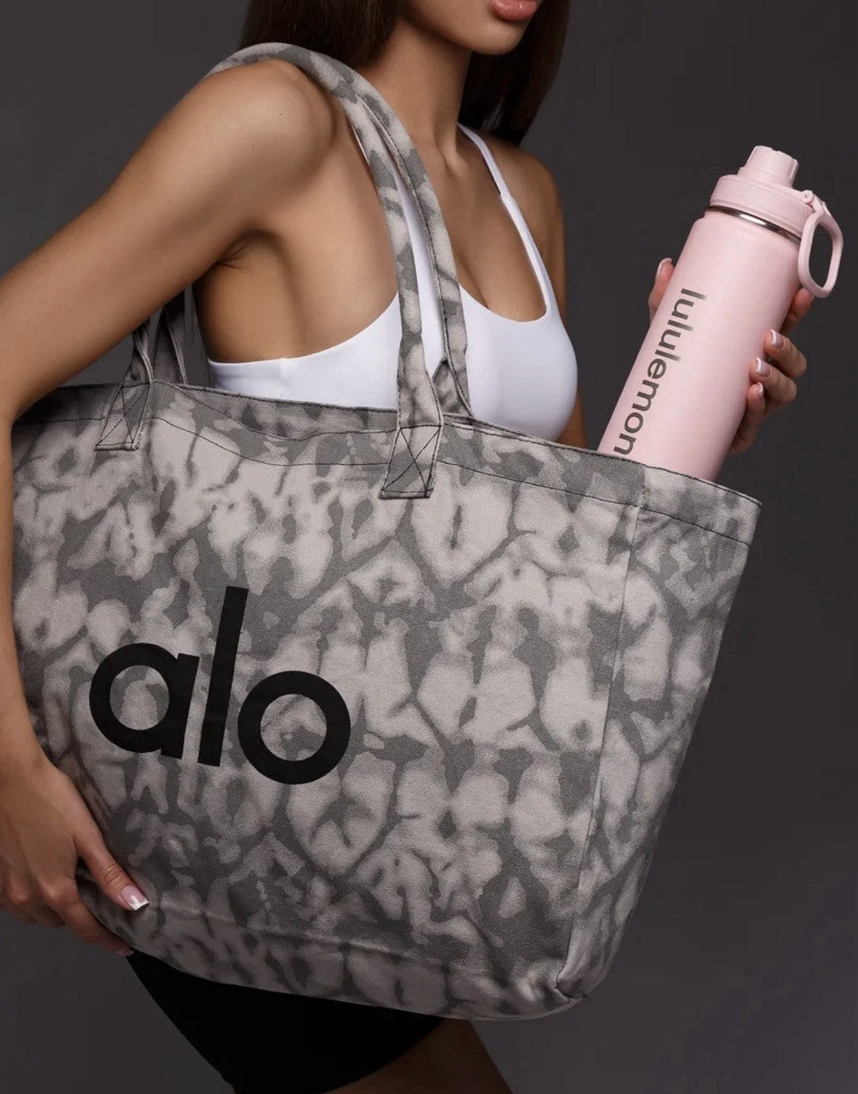 New! Alo Yoga Shopper Tote