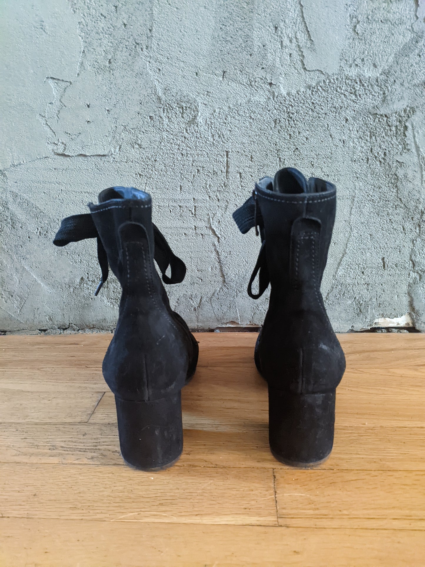 Paul Green "Tracy Suede Boot" in black sz 7.5