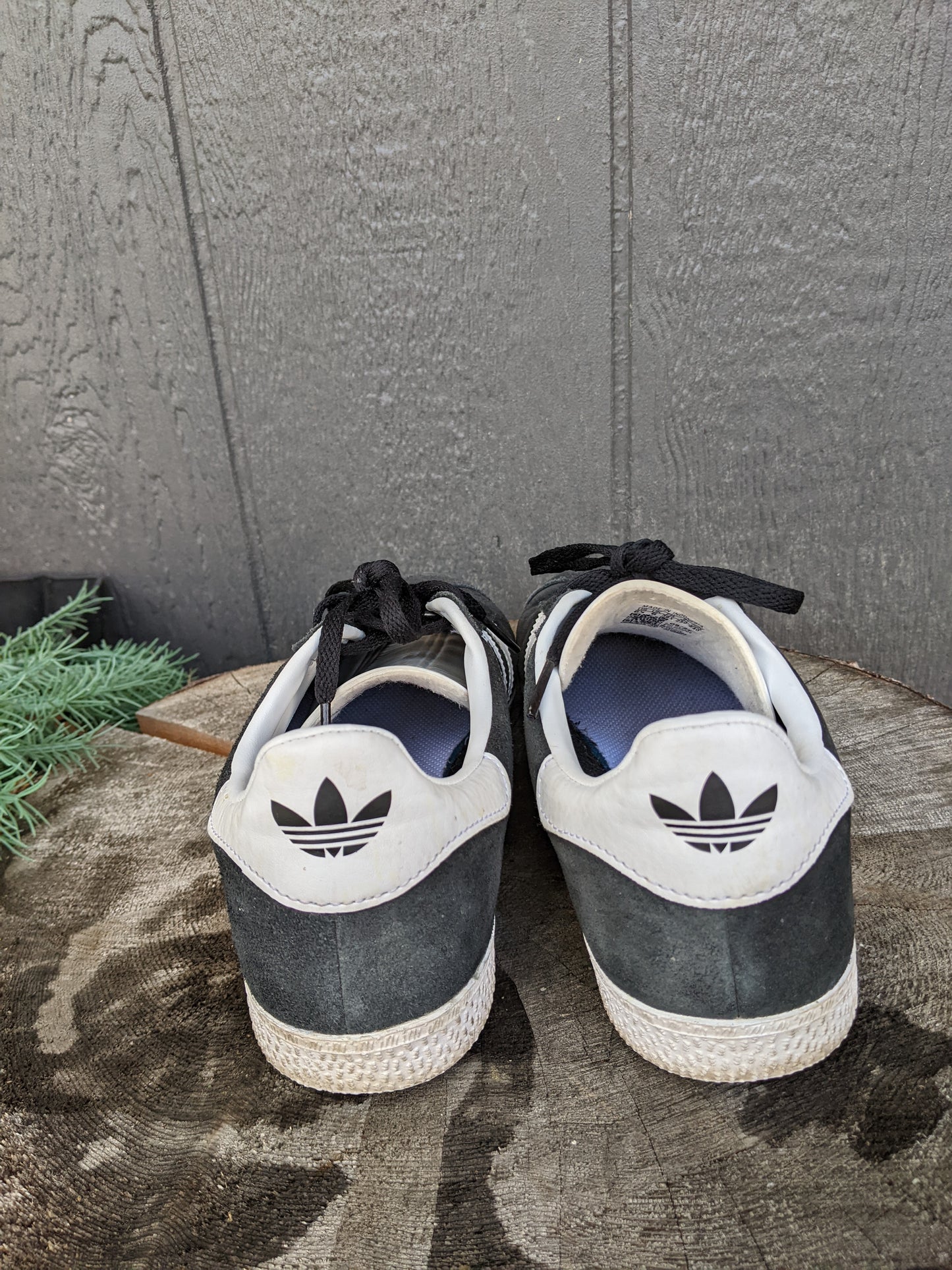 Adidas Gazelle Sneakers sz men's 6.5 (fit women's 8-8.5)