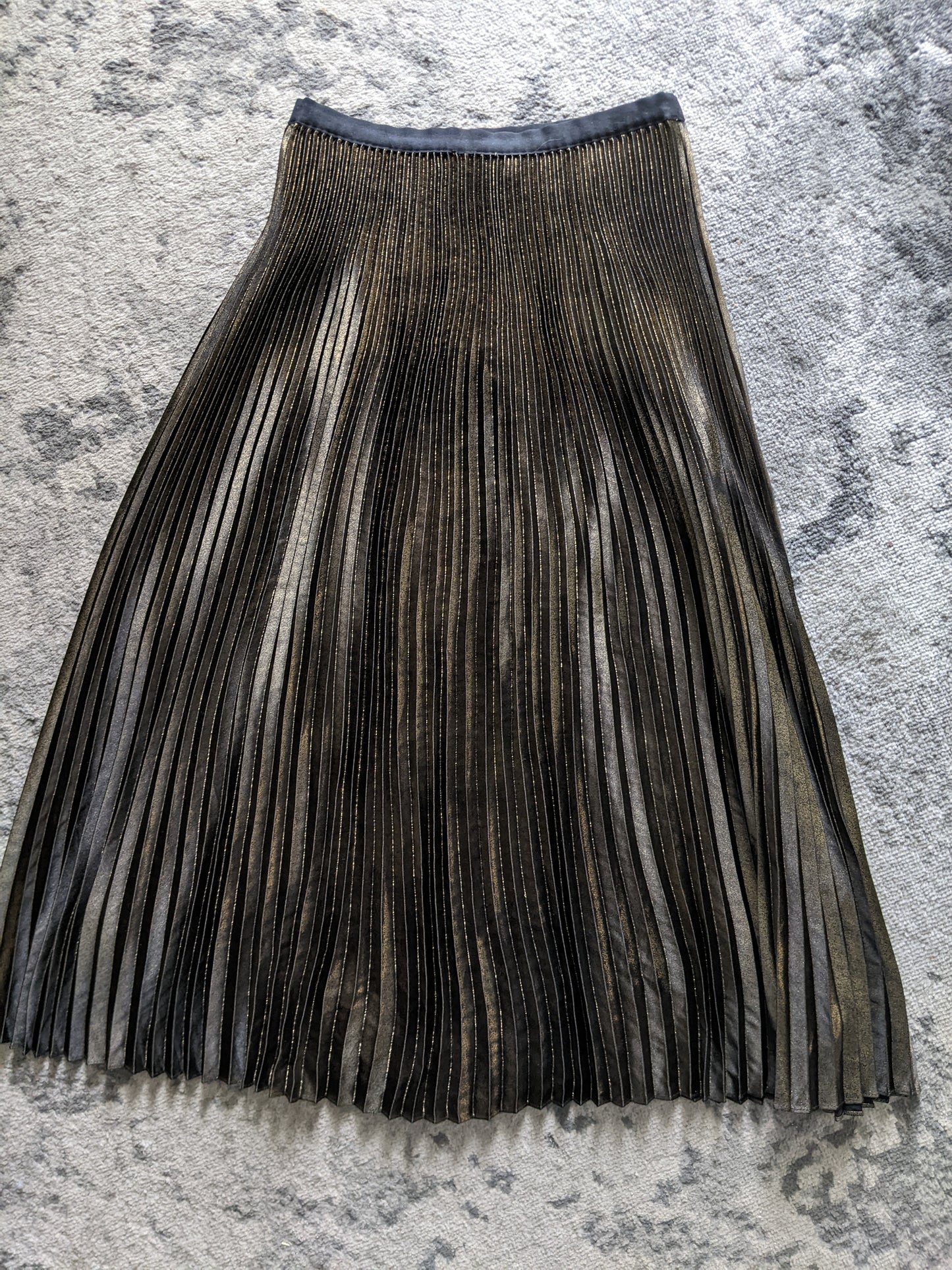 Babaton Jude pleated metallic midi skirt sz M