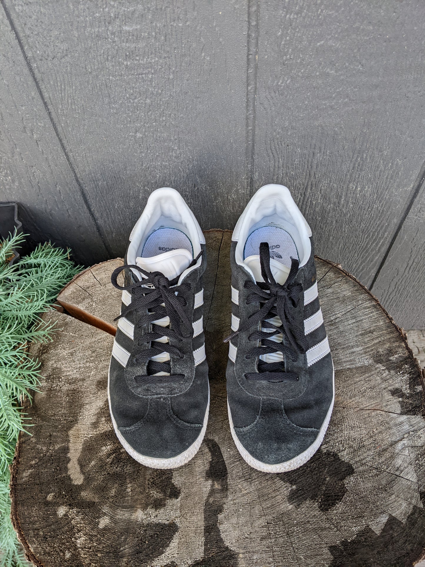 Adidas Gazelle Sneakers sz men's 6.5 (fit women's 8-8.5)