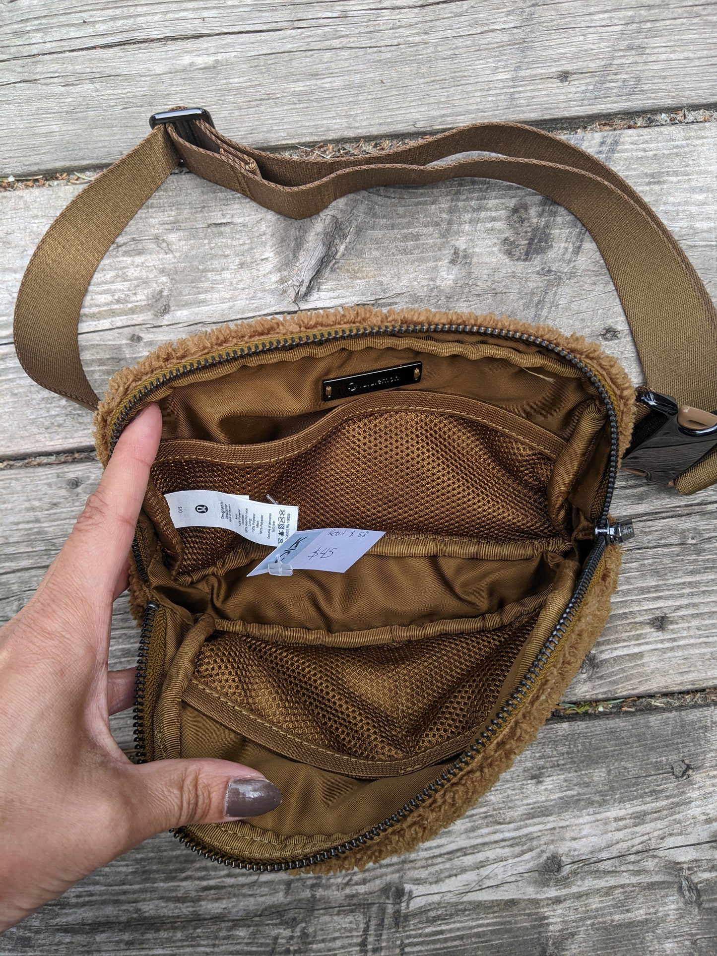 Like new! Lululemon Everywhere Belt Bag fleece