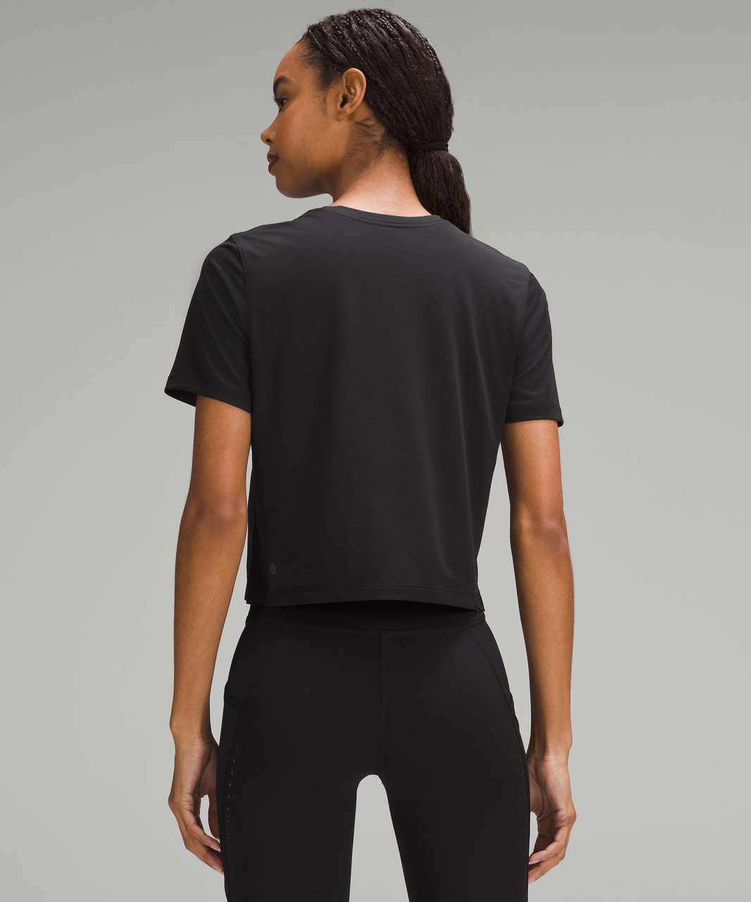 NWOT! Lululemon crop lightweight tee sz 6