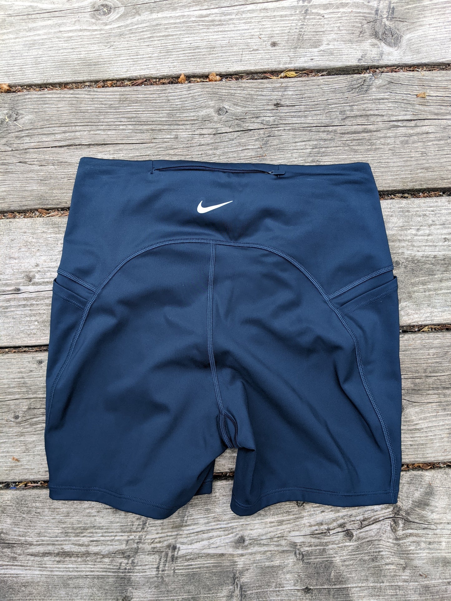 NIKE 4in Dri-FIT Swift High-Waisted Tight Running Shorts with Pockets sz S