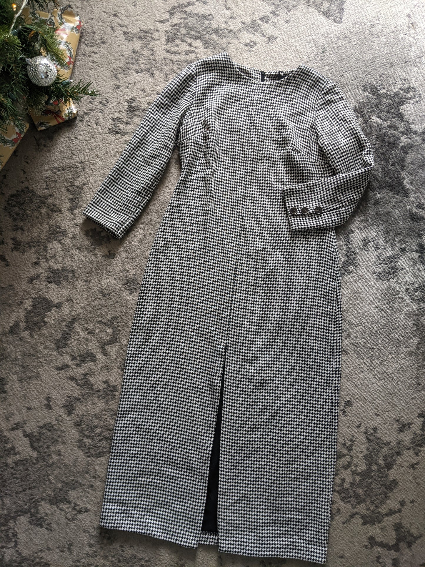 Zara houndstooth knit maxi dress sz Lrg