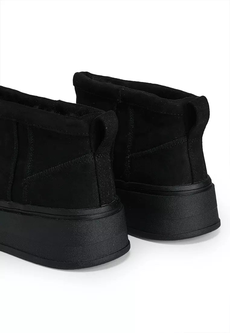 NWOT! Zara sz 39