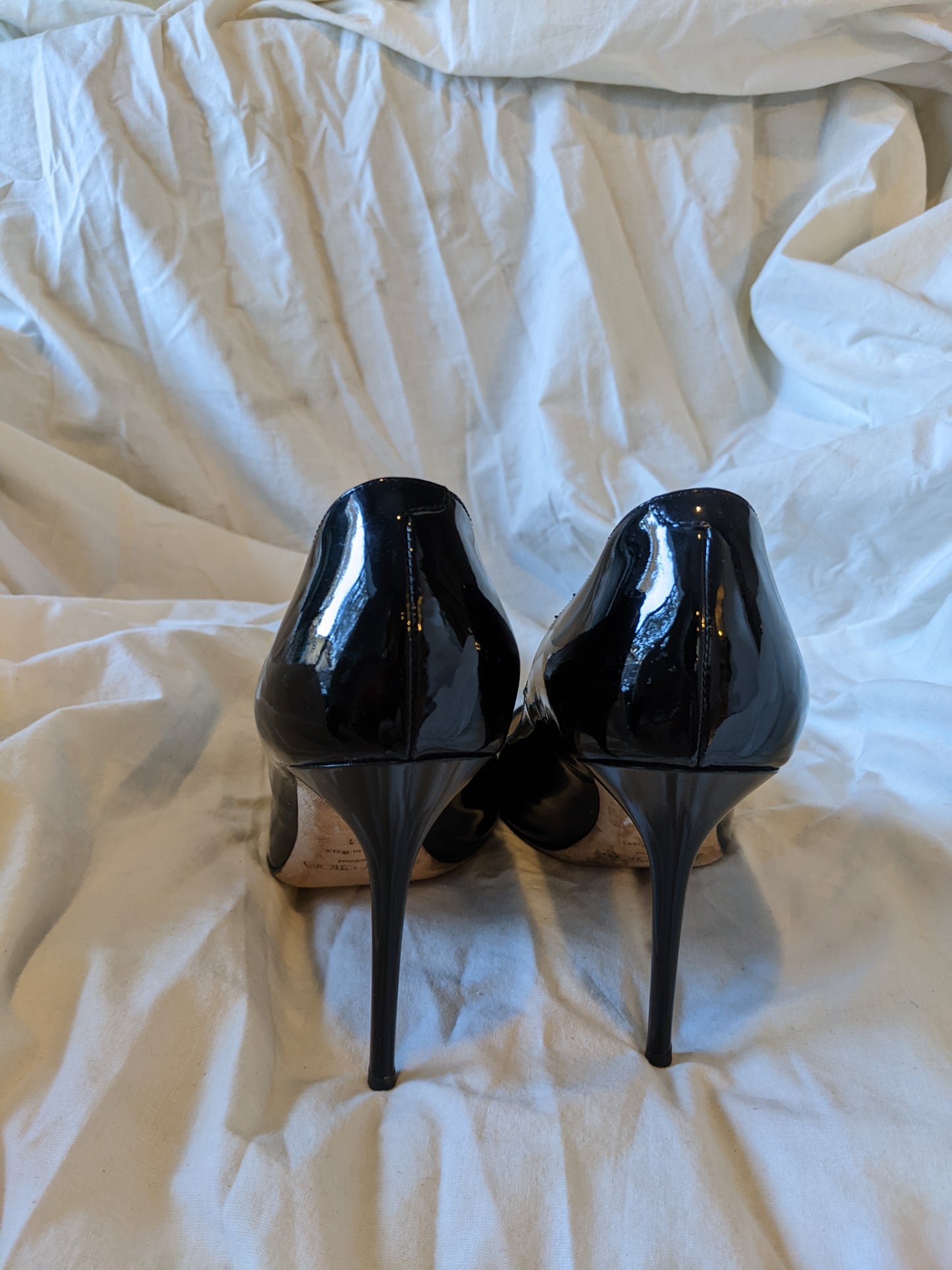 Jimmy Choo patent leather pointy pumps sz 41