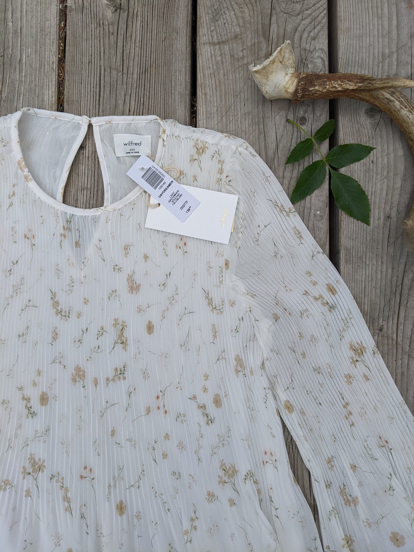 NWT!! Wilfred Daydreamer blouse sz XXS (relaxed)