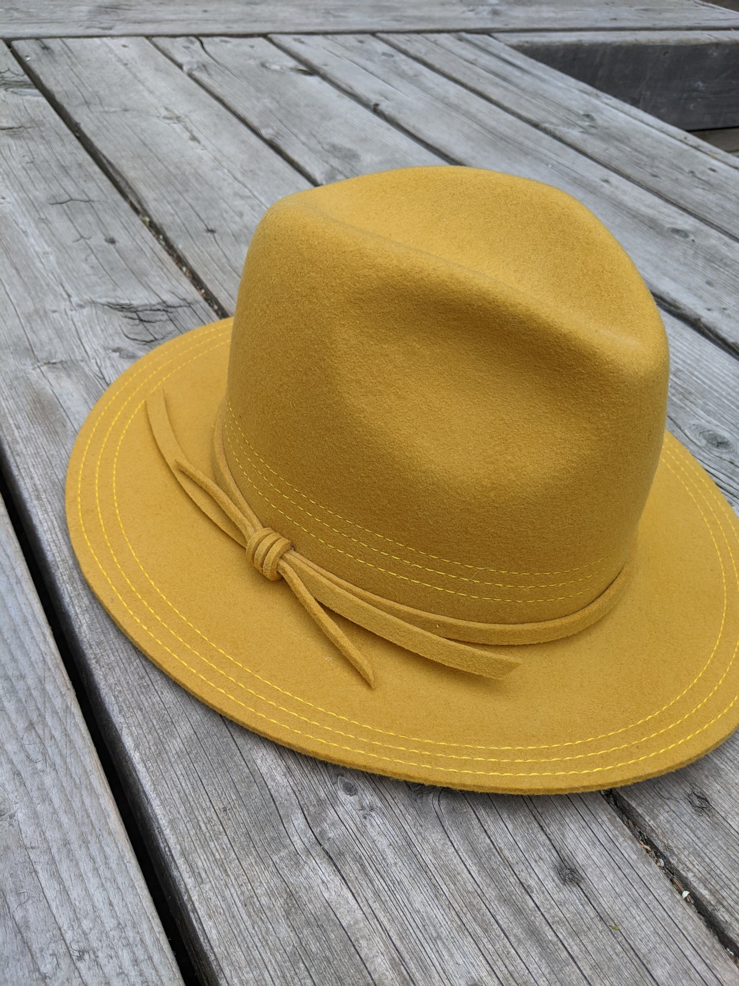 Brixton mustard yellow hat sz S