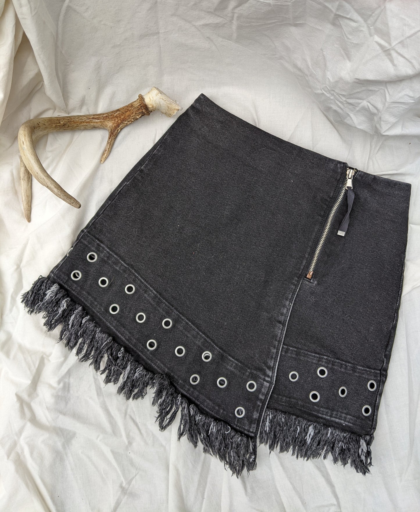 Calvin Klein denim skirt with rivets sz XS (fits like 4)