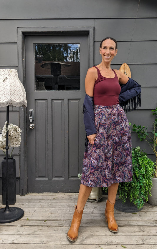 Vintage Paisley skirt. Fits like 6