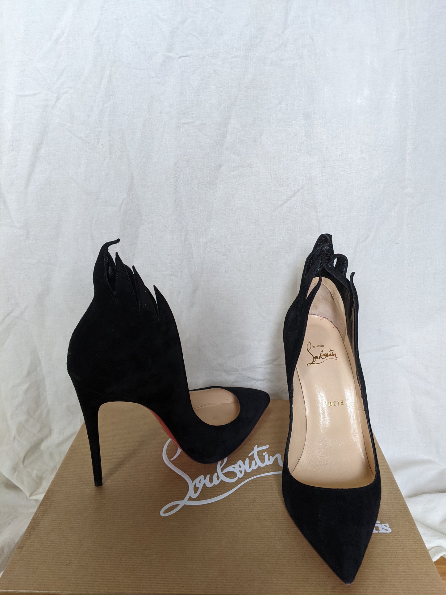 CHRISTIAN LOUBOUTIN Victorina Flame 100 Pumps sz 38.5