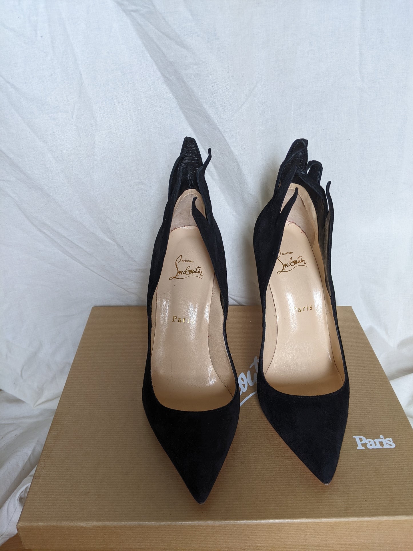 CHRISTIAN LOUBOUTIN Victorina Flame 100 Pumps sz 38.5