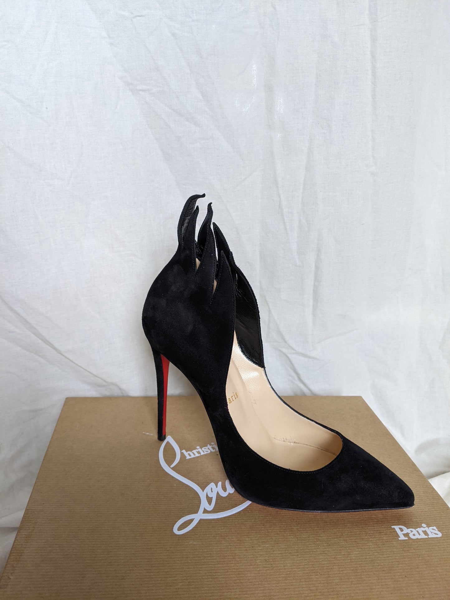 CHRISTIAN LOUBOUTIN Victorina Flame 100 Pumps sz 38.5